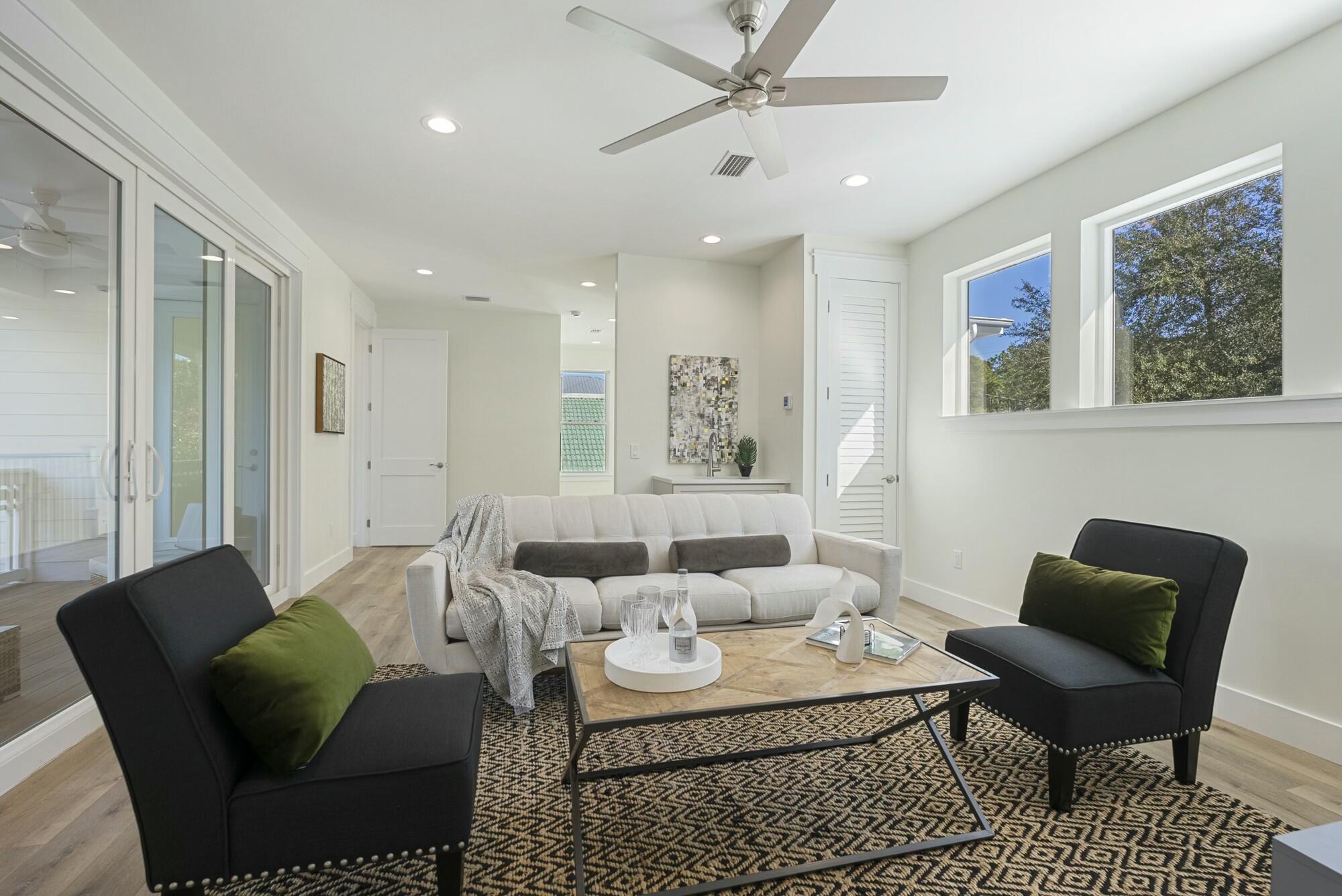 SEACREST - Residential Lease