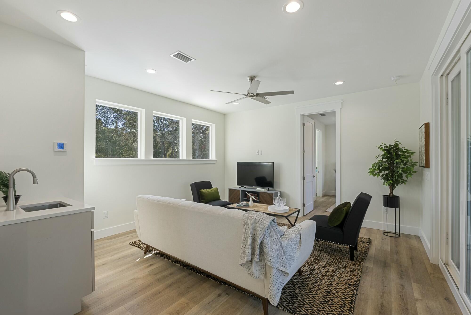 SEACREST - Residential Lease
