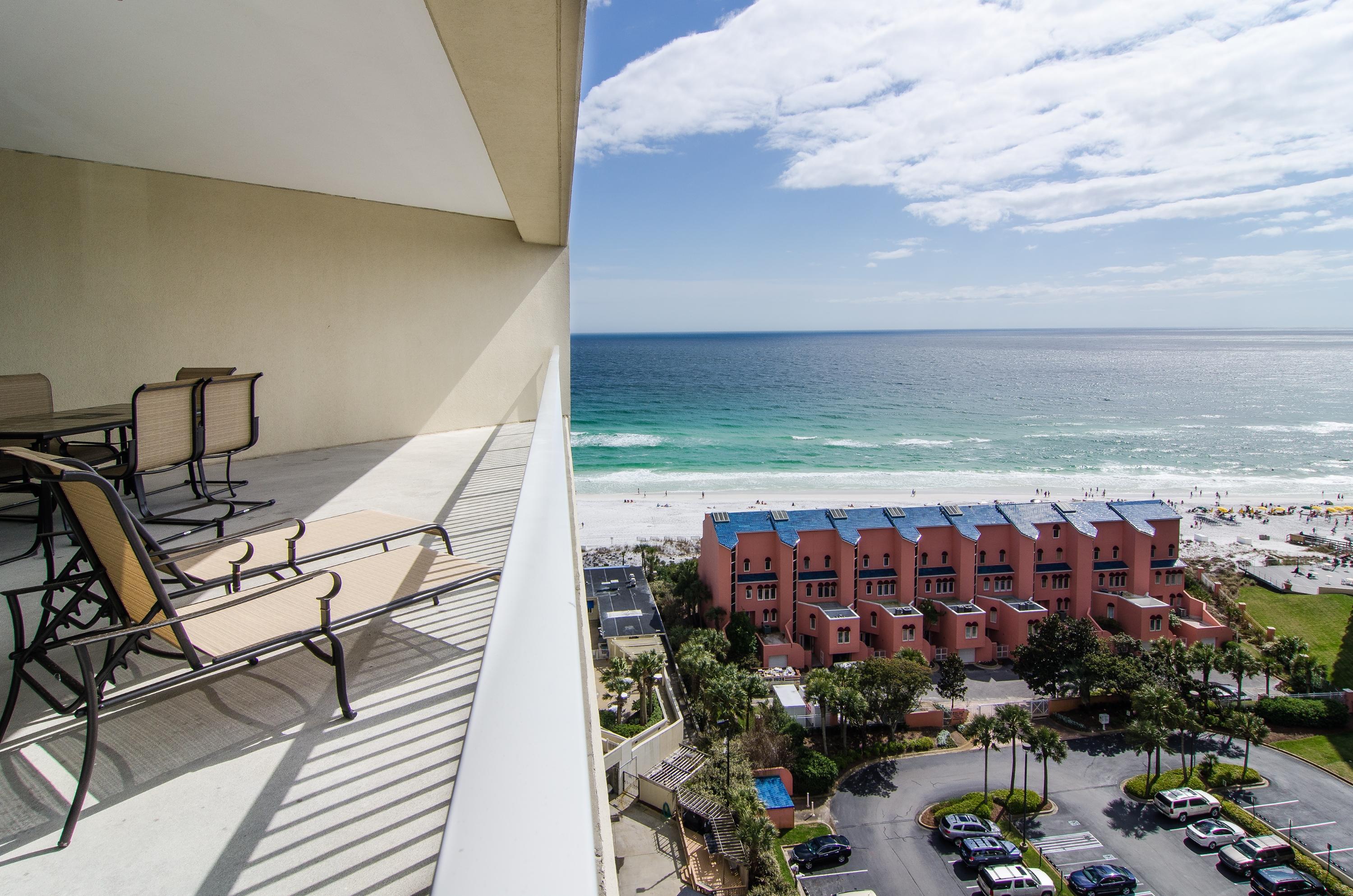 TIDES AT TOPS'L - Residential