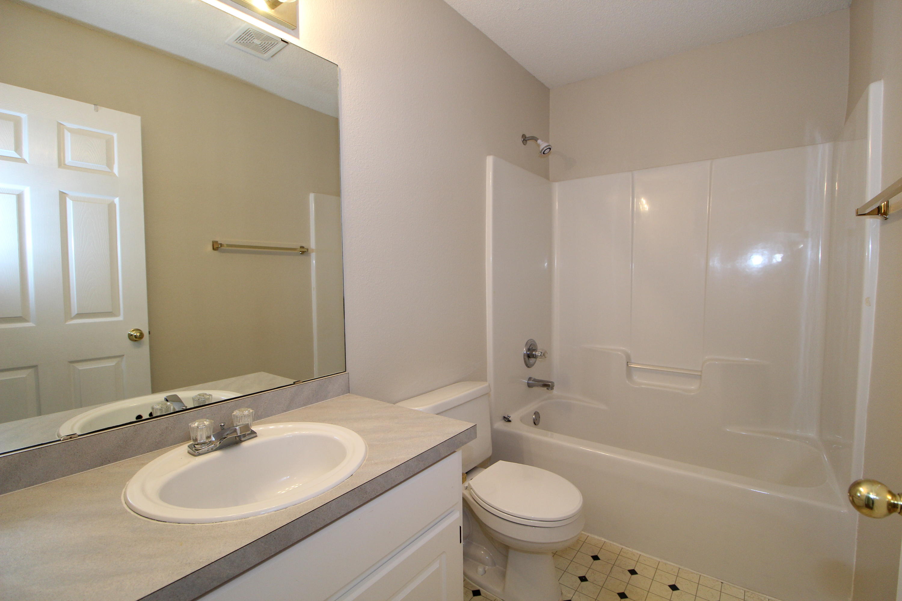 EMERALD VILLAGE S/D - Residential