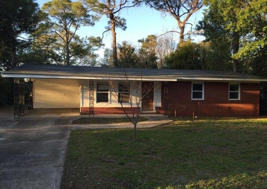 REO - Charming 3 Bed, 2 Bath home located on just over .25 acre of prime land! Don't miss out on the Wonderful Opportunity to own a home centrally located to Shopping, Restaurants & Entertainment! This property is considered Insurable with Escrow by a FHA Appraiser. Buyers may escrow funds for repairs after the close of escrow & the amount is added to the loan balance of the standard FHA Financing (203b). Please see attached Repair Escrow & PCR for details. Available to Owner Occupants for 15 days from list date.