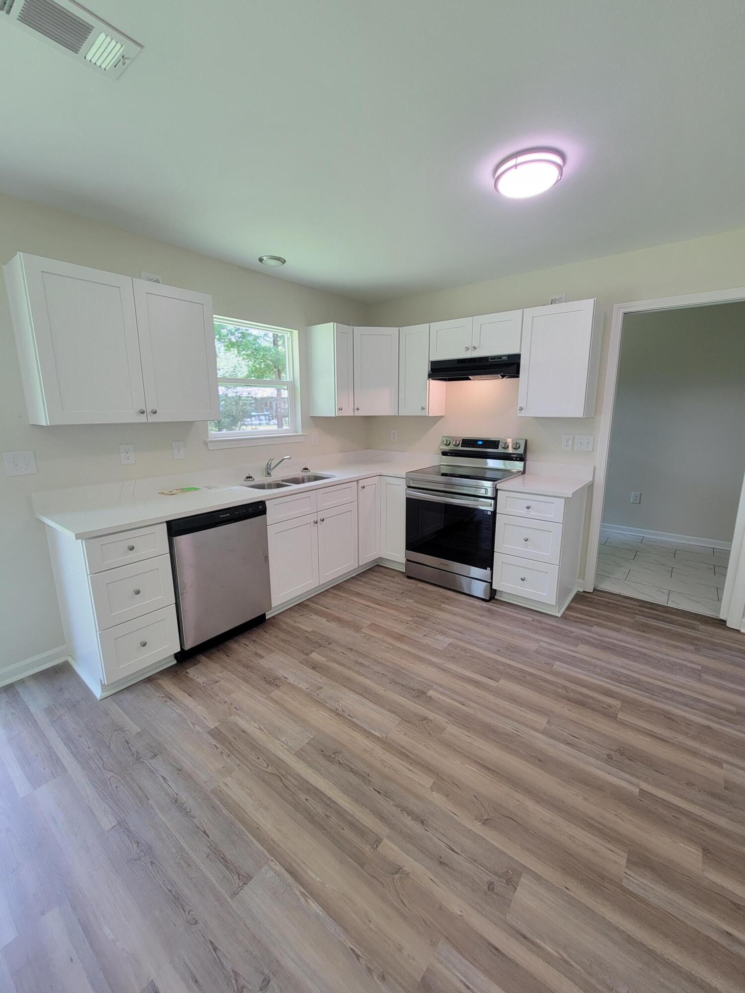 OAKWOOD HILLS UNIT 3 - Residential