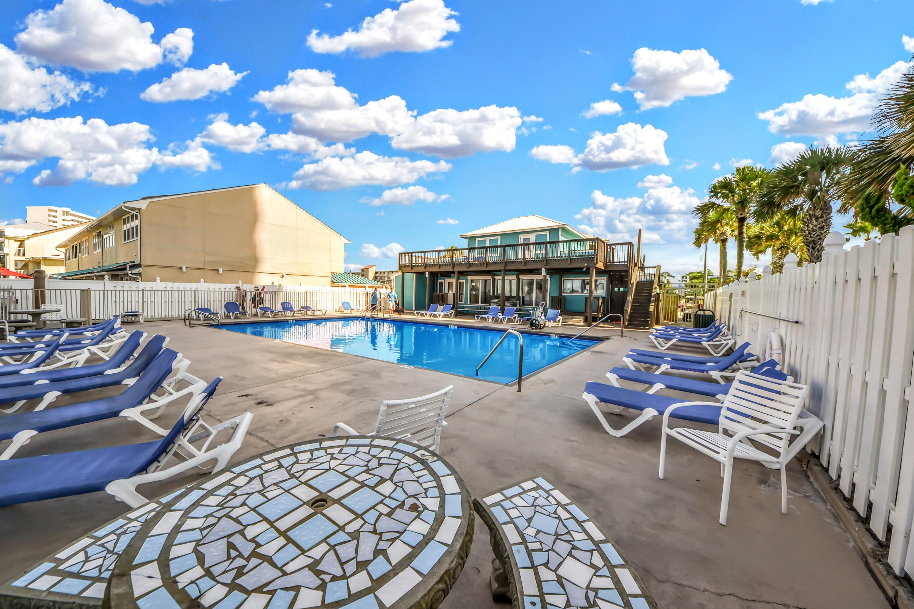 GULF HIGHLAND BEACH RESORT UNREC - Residential