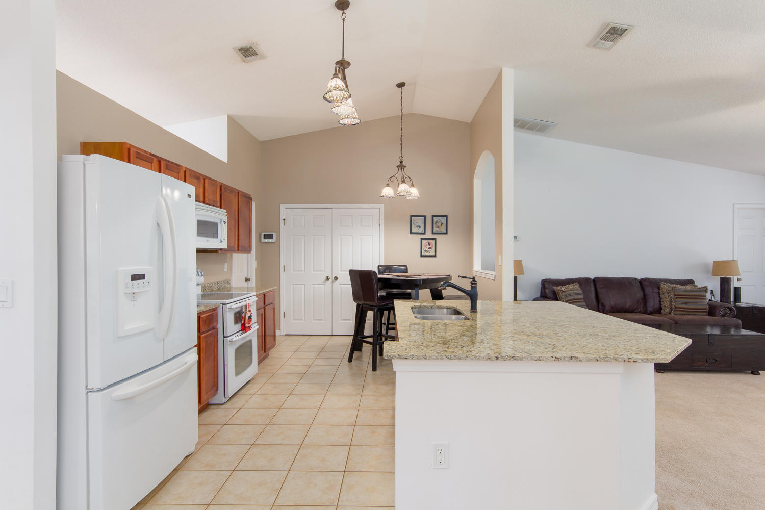 HOLLEY BY THE SEA - Residential