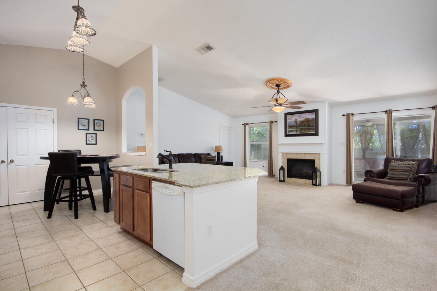 HOLLEY BY THE SEA - Residential