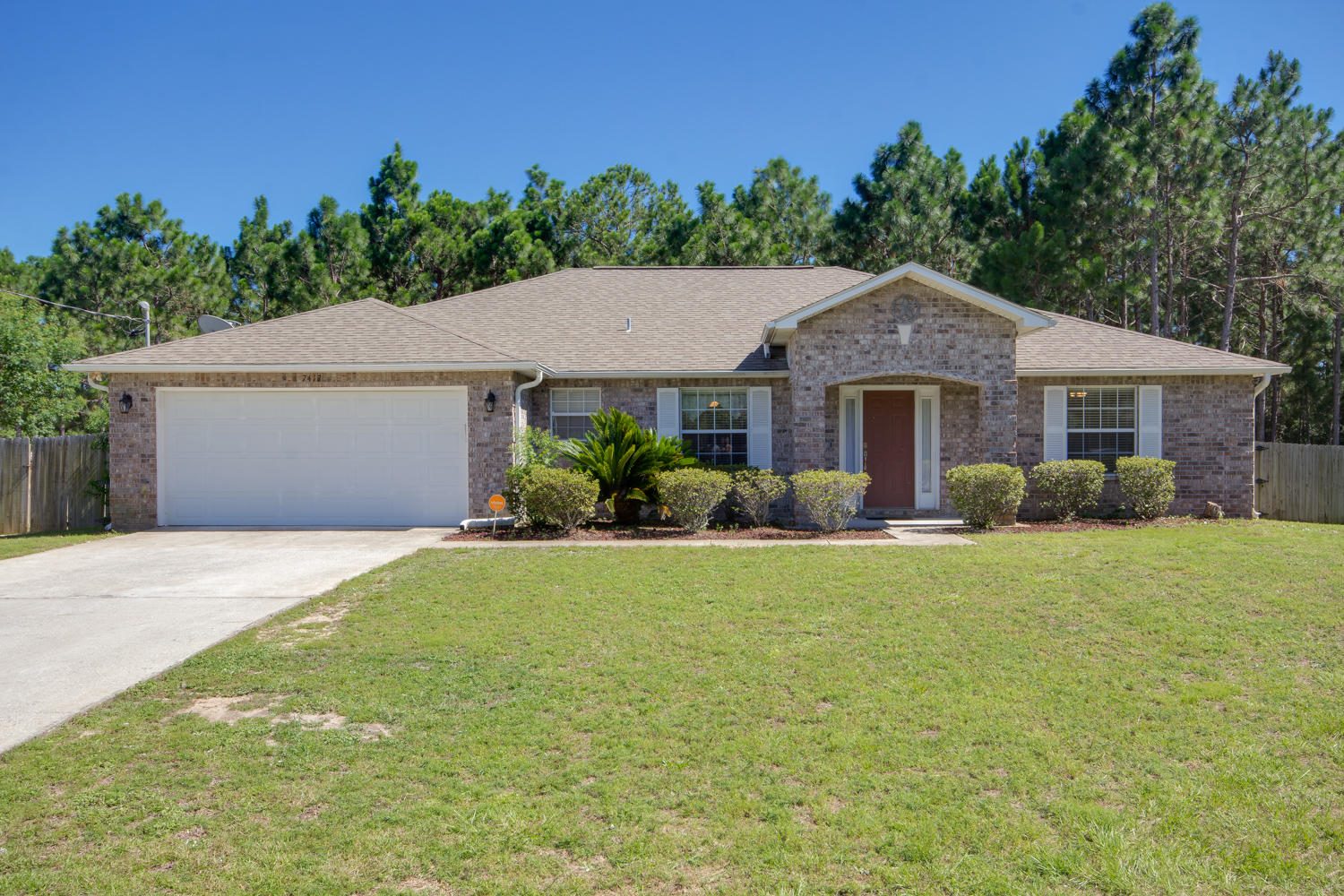 HOLLEY BY THE SEA - Residential