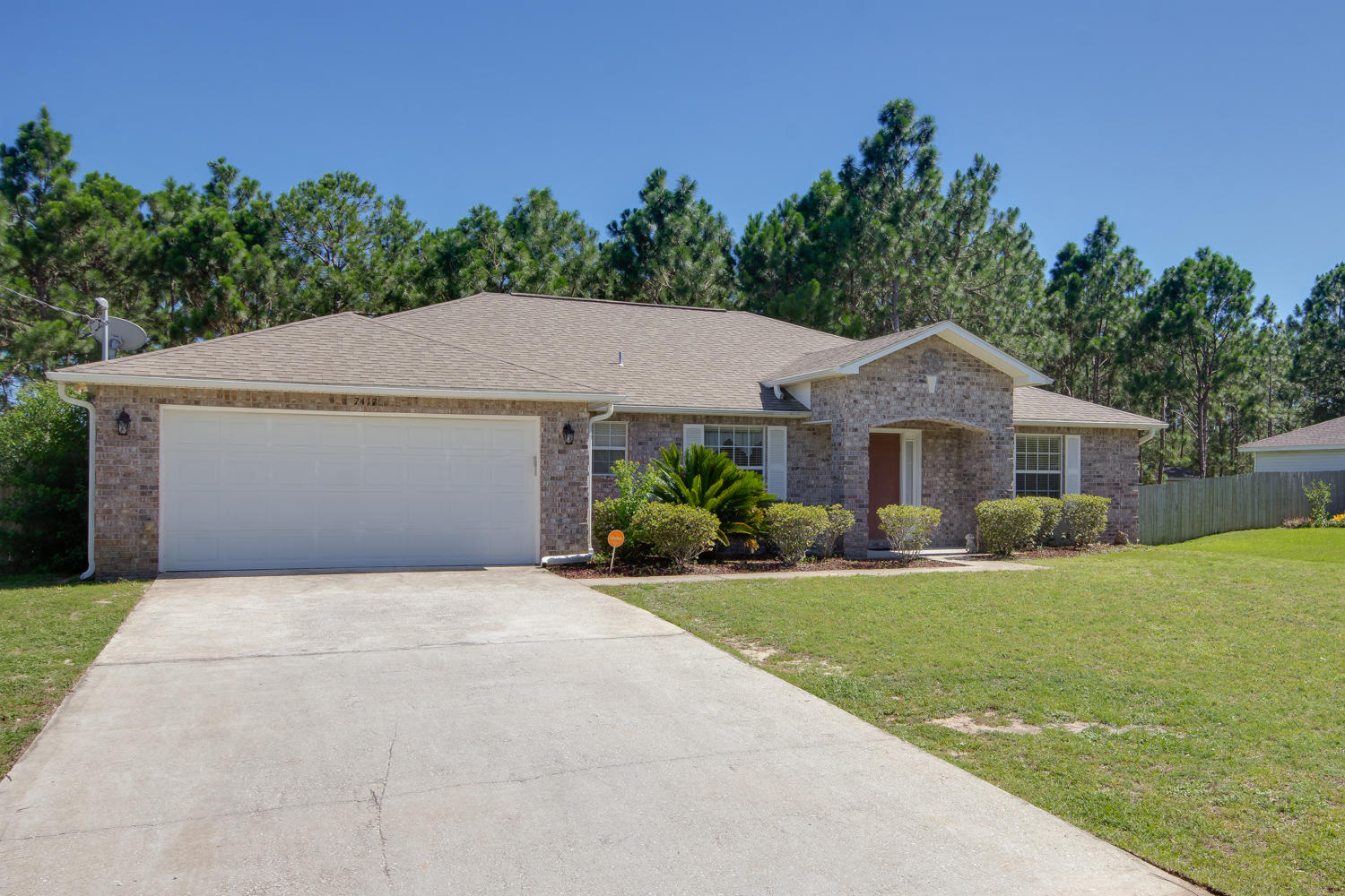 HOLLEY BY THE SEA - Residential