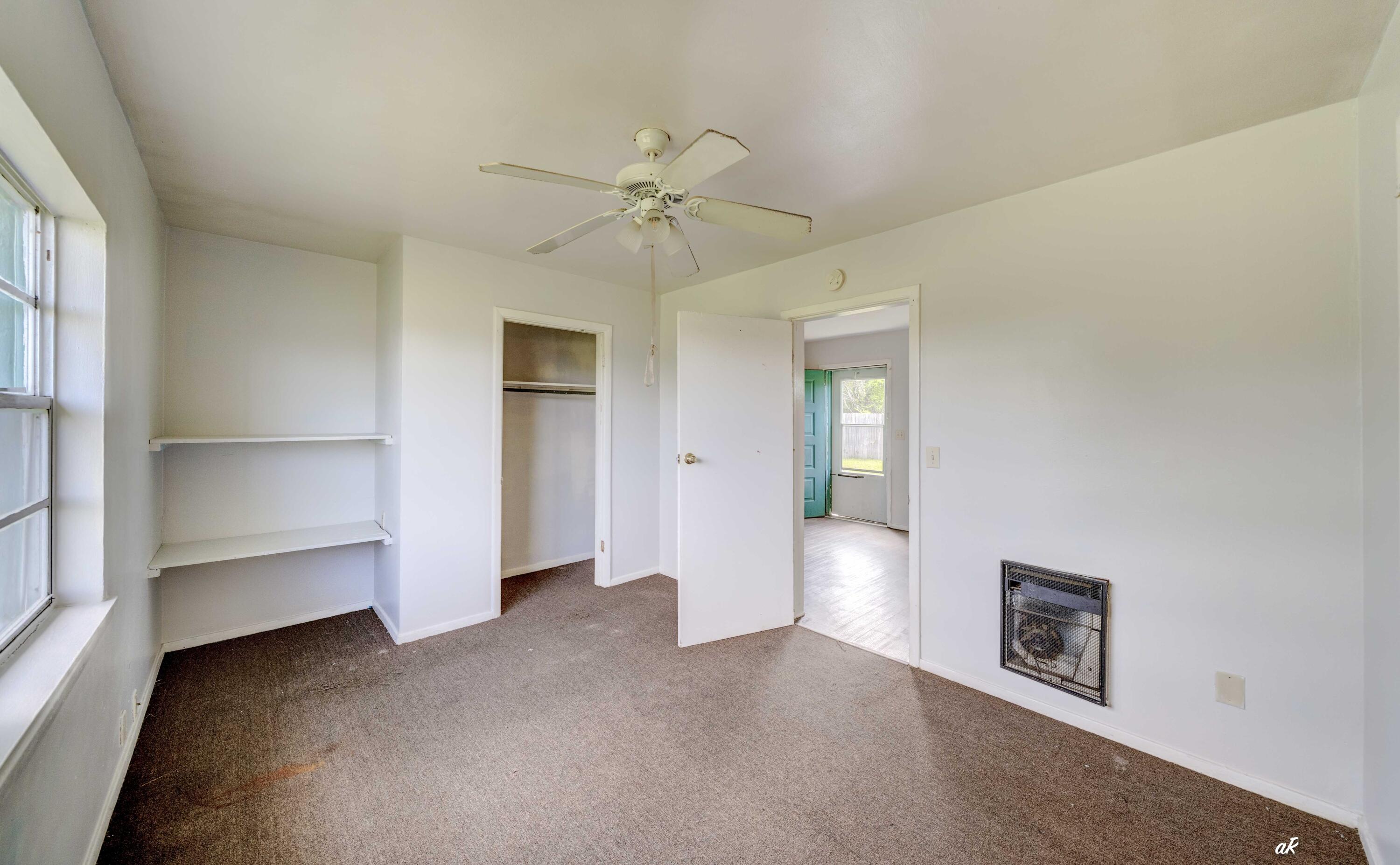 NO RECORDED SUBDIVISION - Residential