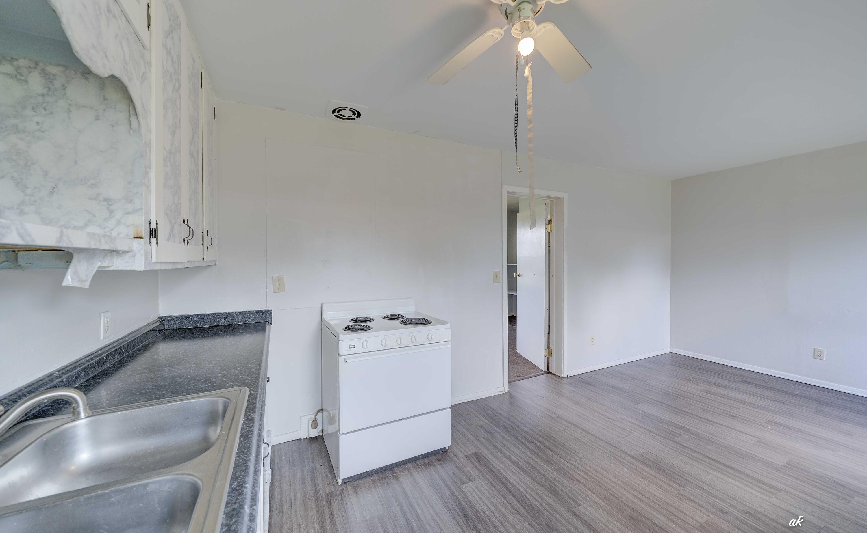 NO RECORDED SUBDIVISION - Residential