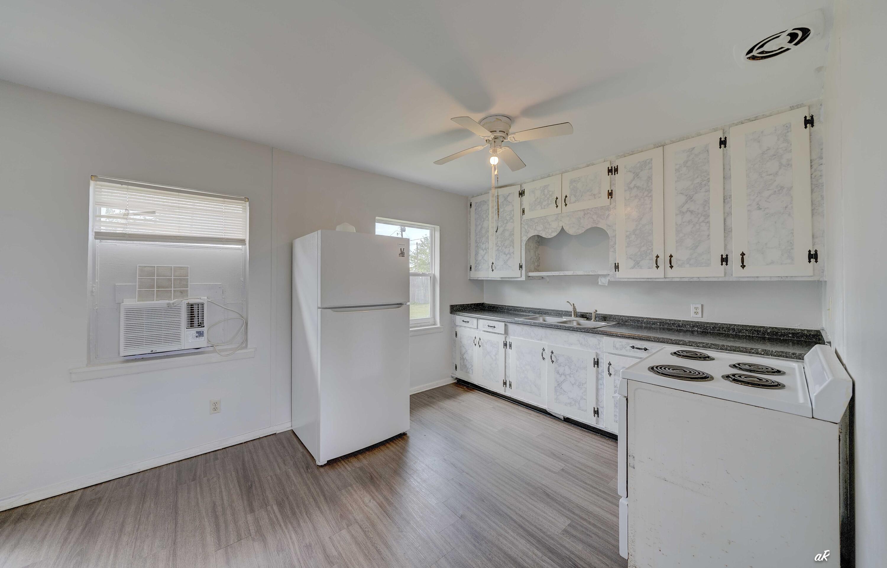 NO RECORDED SUBDIVISION - Residential