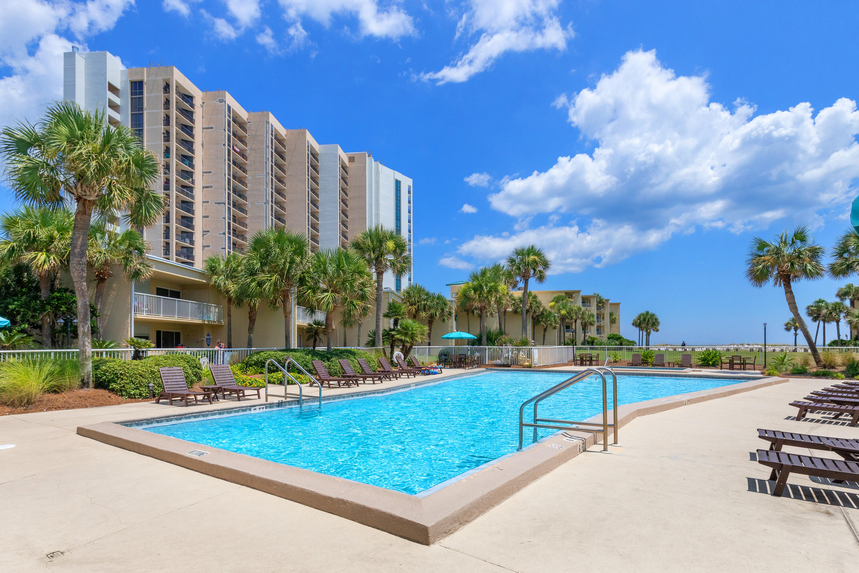 SILVER DUNES CONDO - Residential