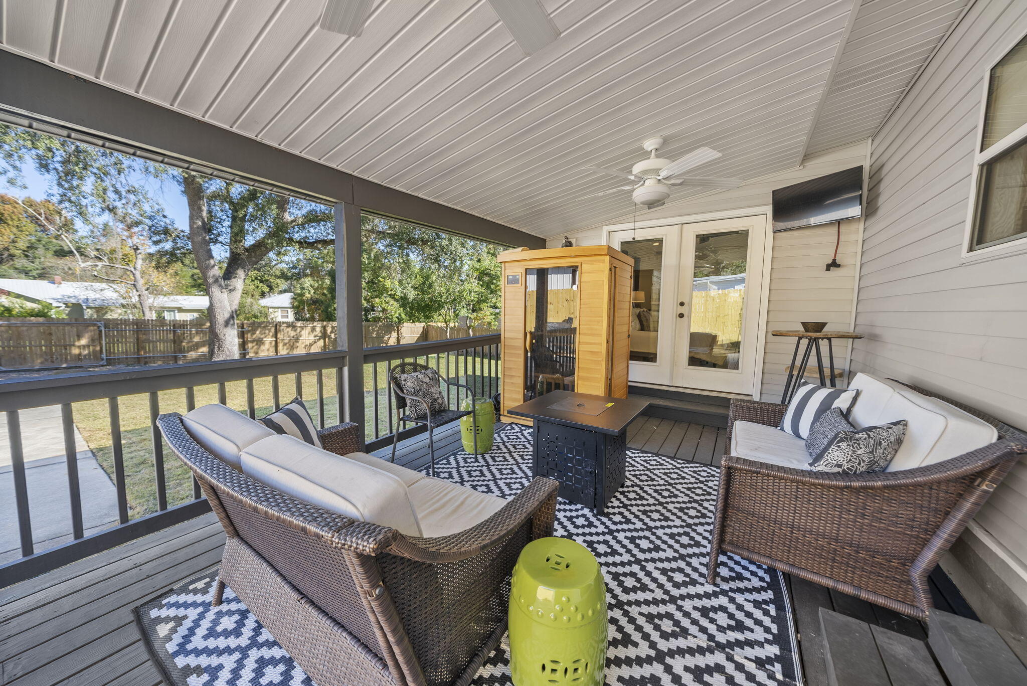 COVE TERRACE - Residential