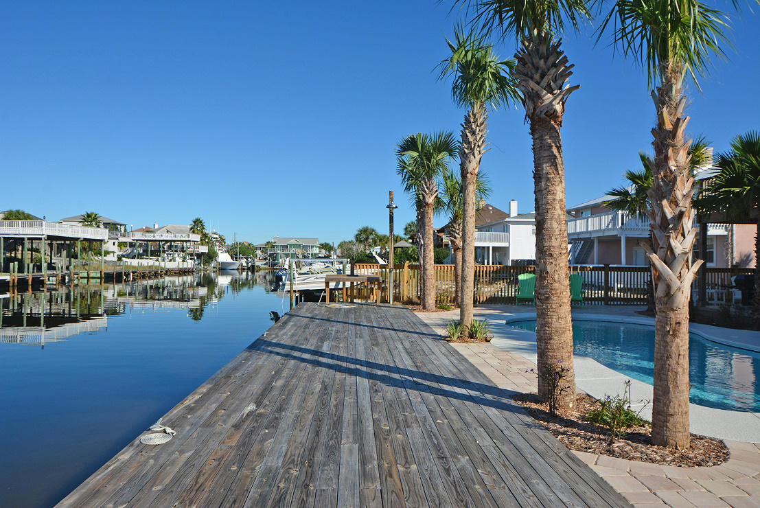 HOLIDAY ISLE - Residential