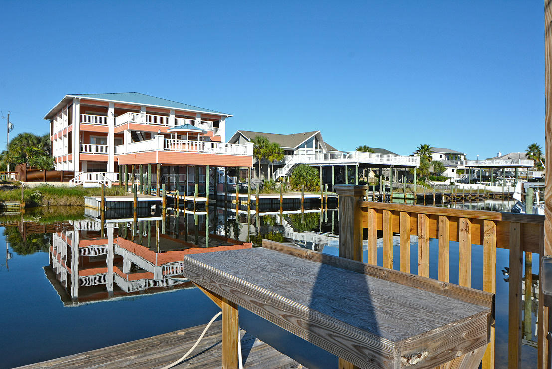 HOLIDAY ISLE - Residential