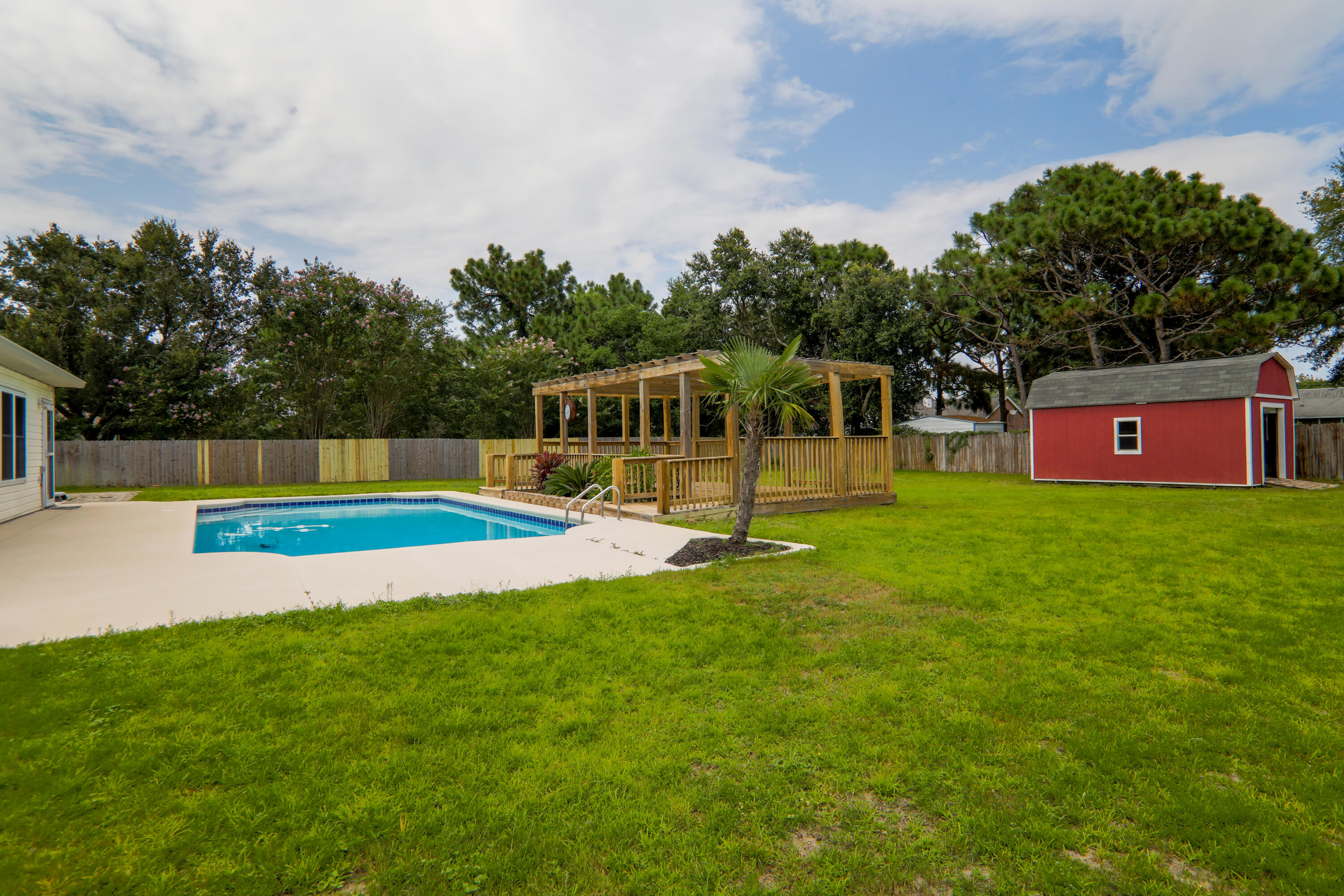 HOLLEY BY THE SEA - Residential