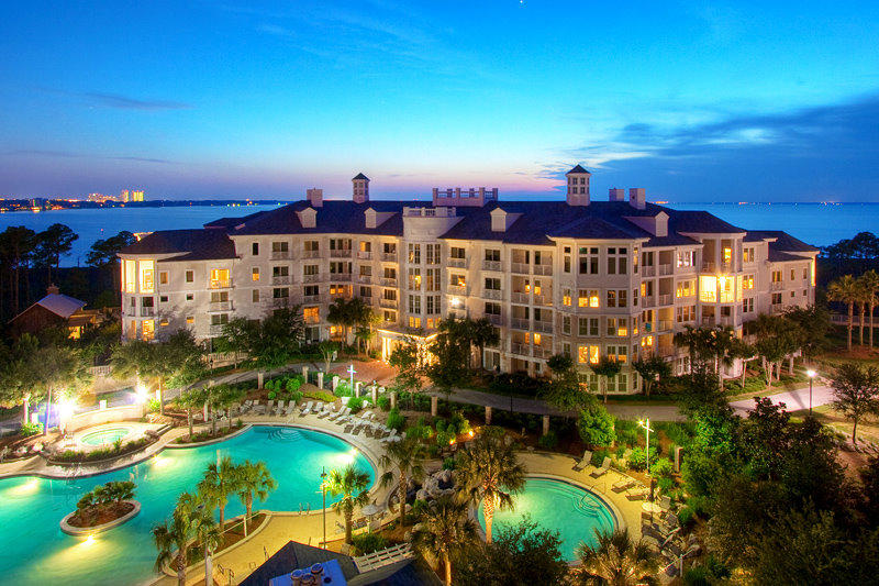 BAHIA CONDO - Residential