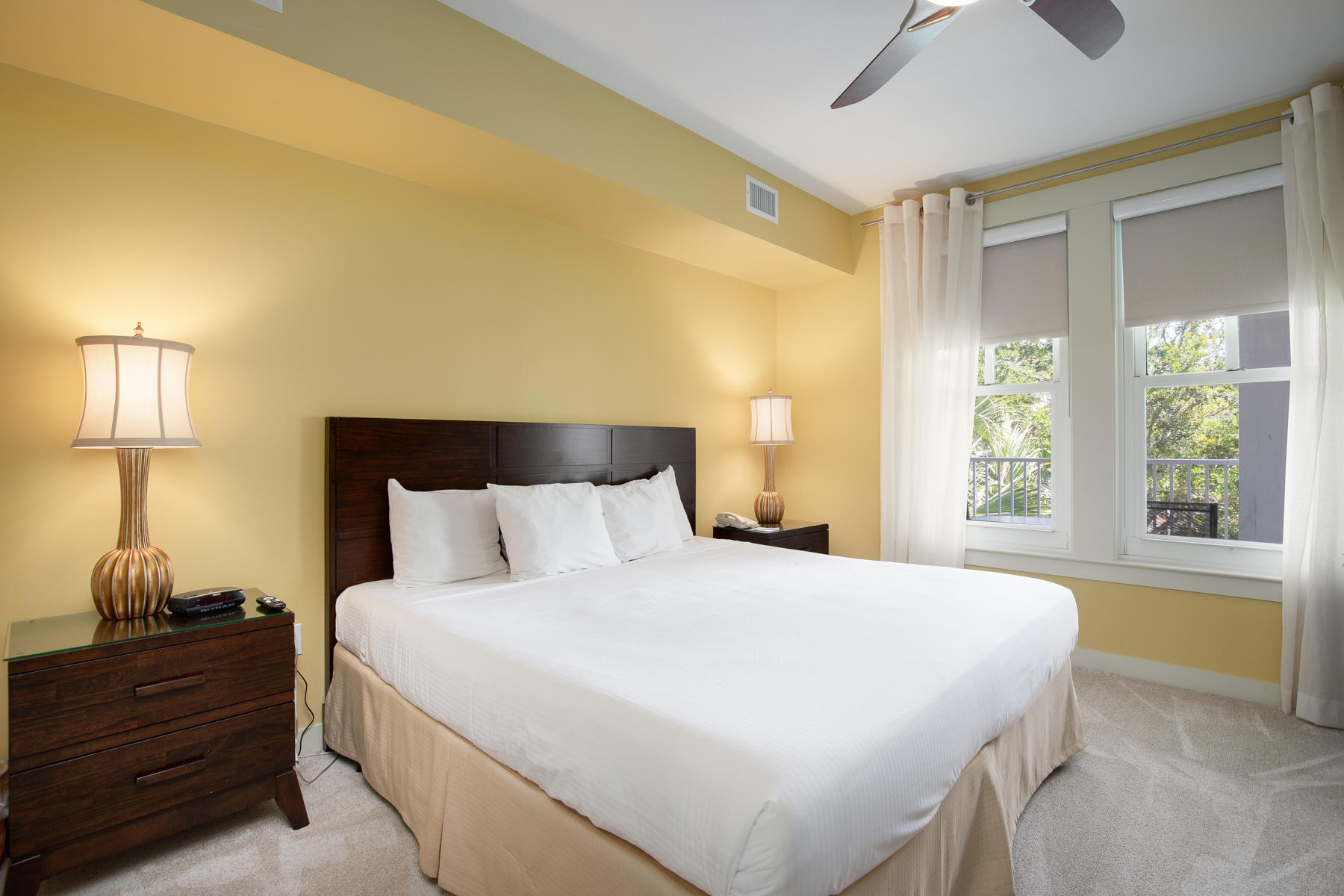 BAHIA CONDO - Residential