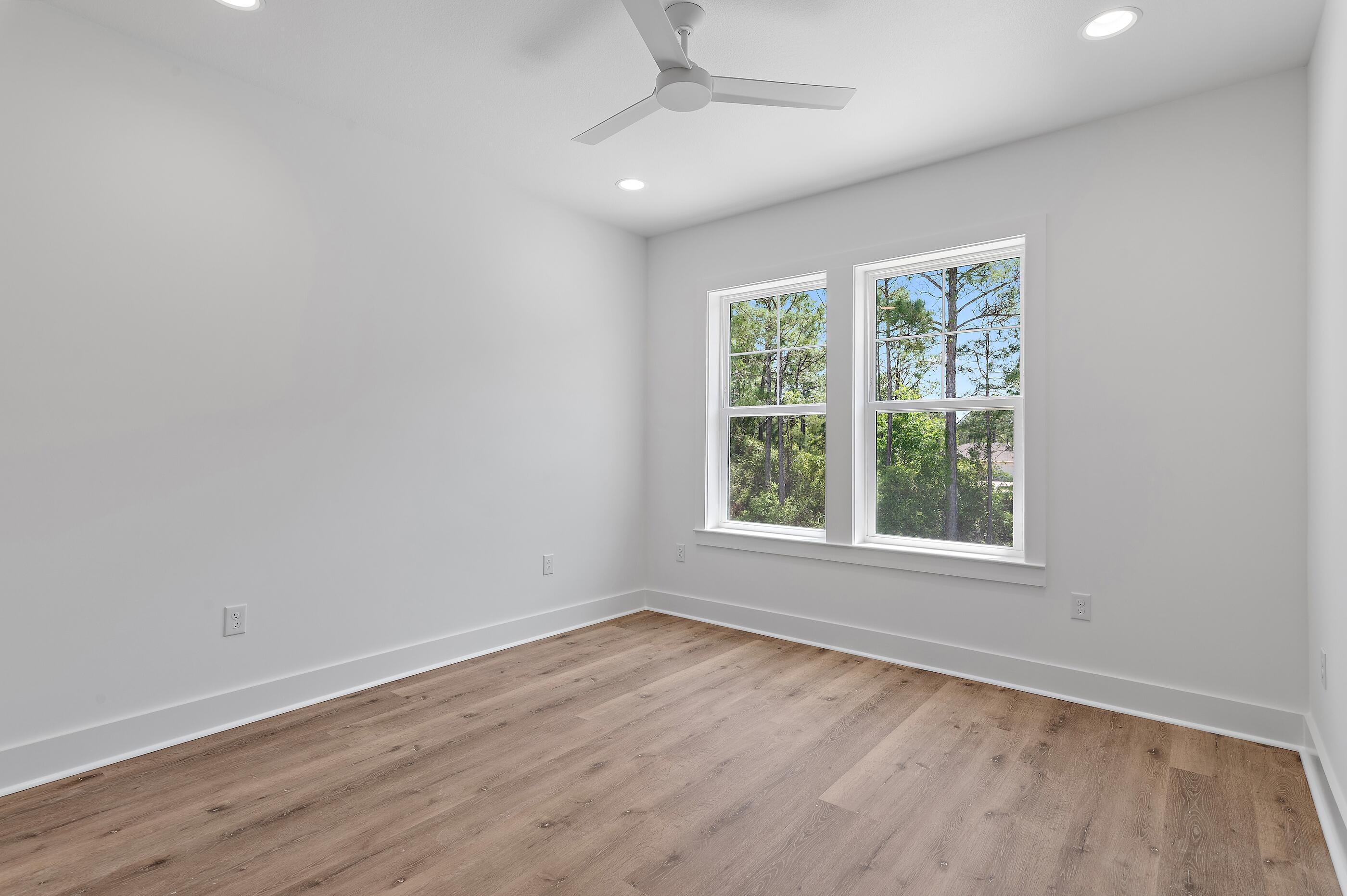 ENCHANTED ESTATES - Residential Lease