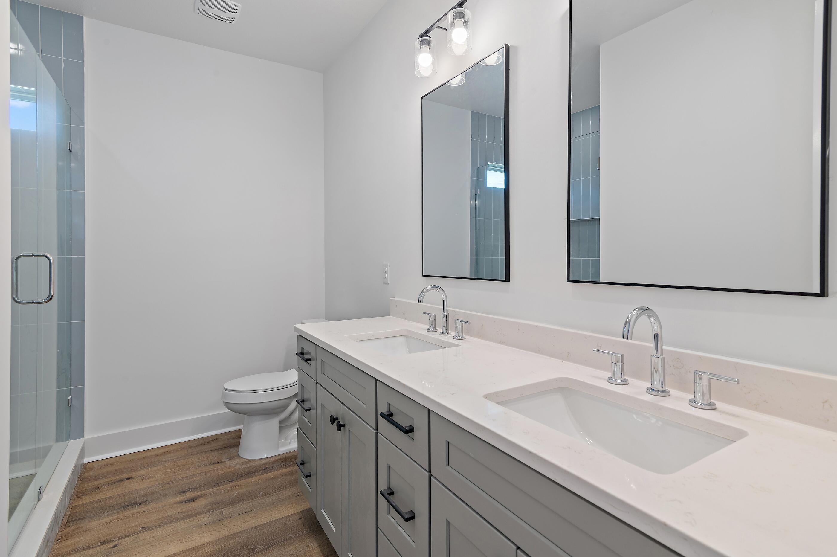 ENCHANTED ESTATES - Residential Lease
