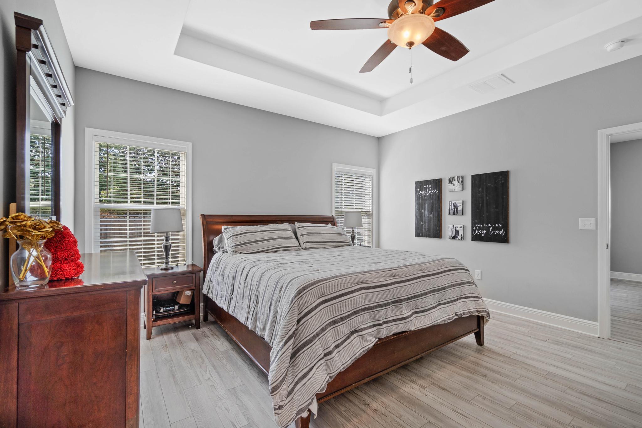 CRESCENT SHORES - Residential