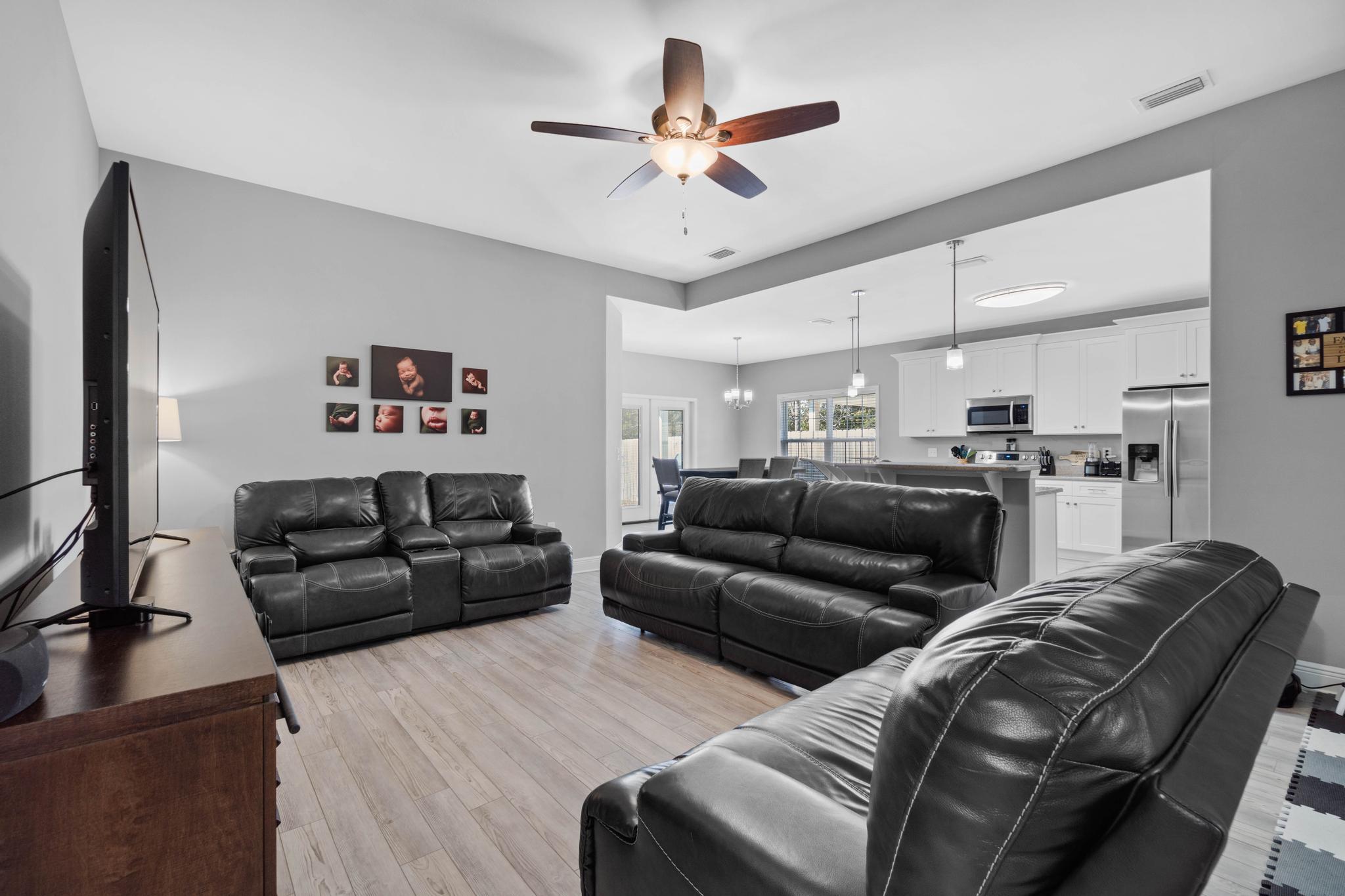 CRESCENT SHORES - Residential