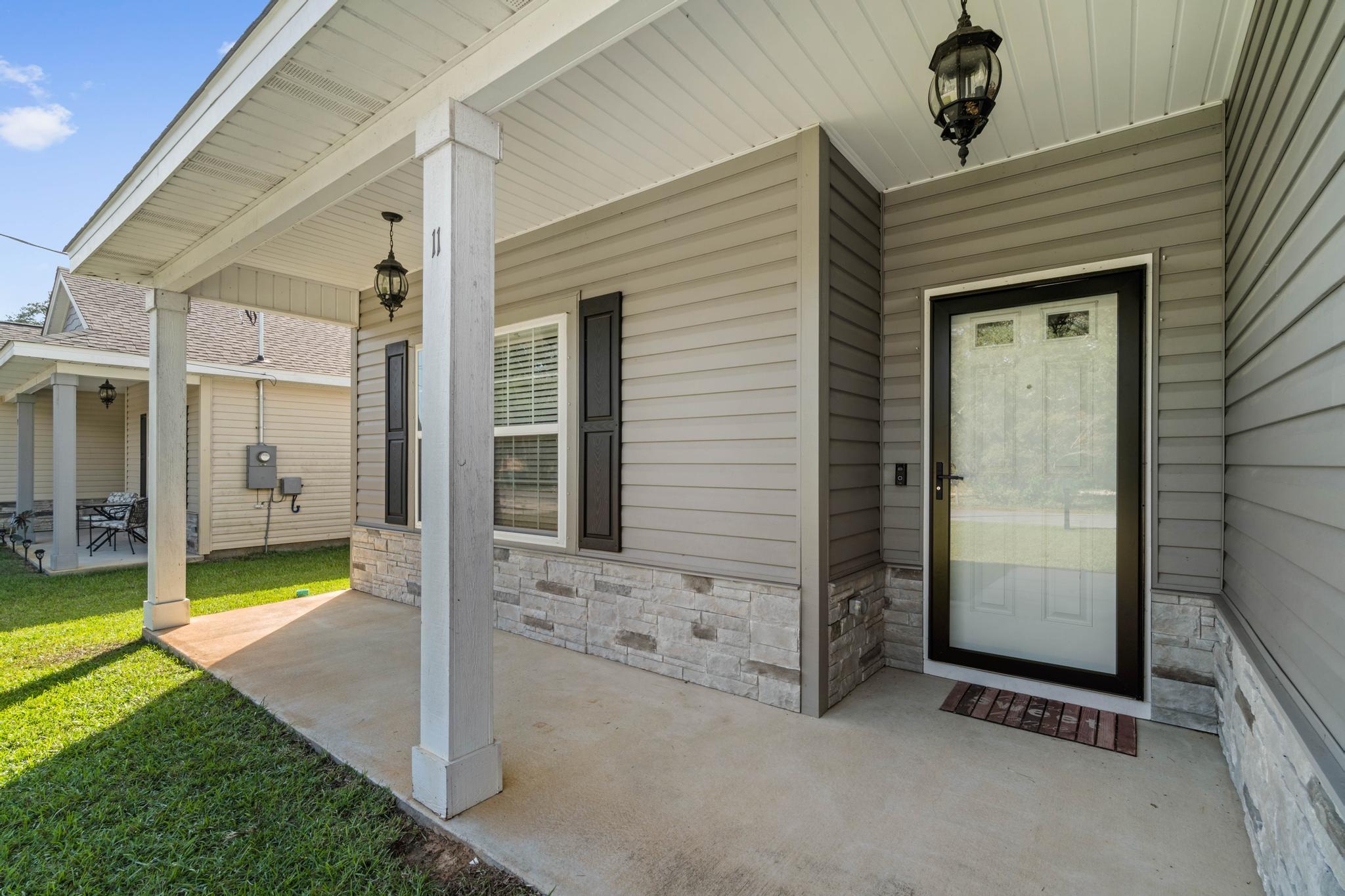 CRESCENT SHORES - Residential