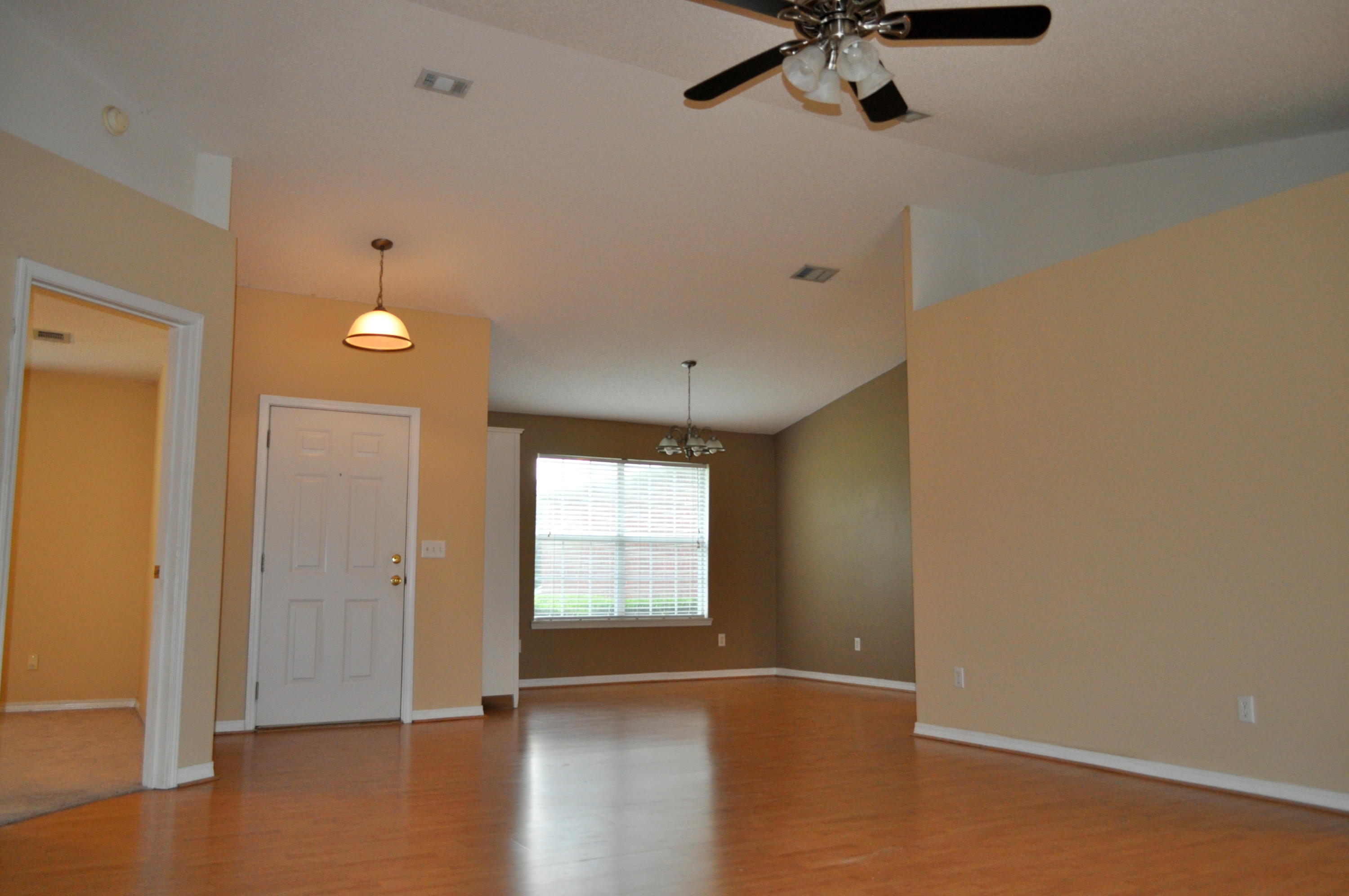 COUNTRYVIEW ESTATES 8TH ADDN - Residential