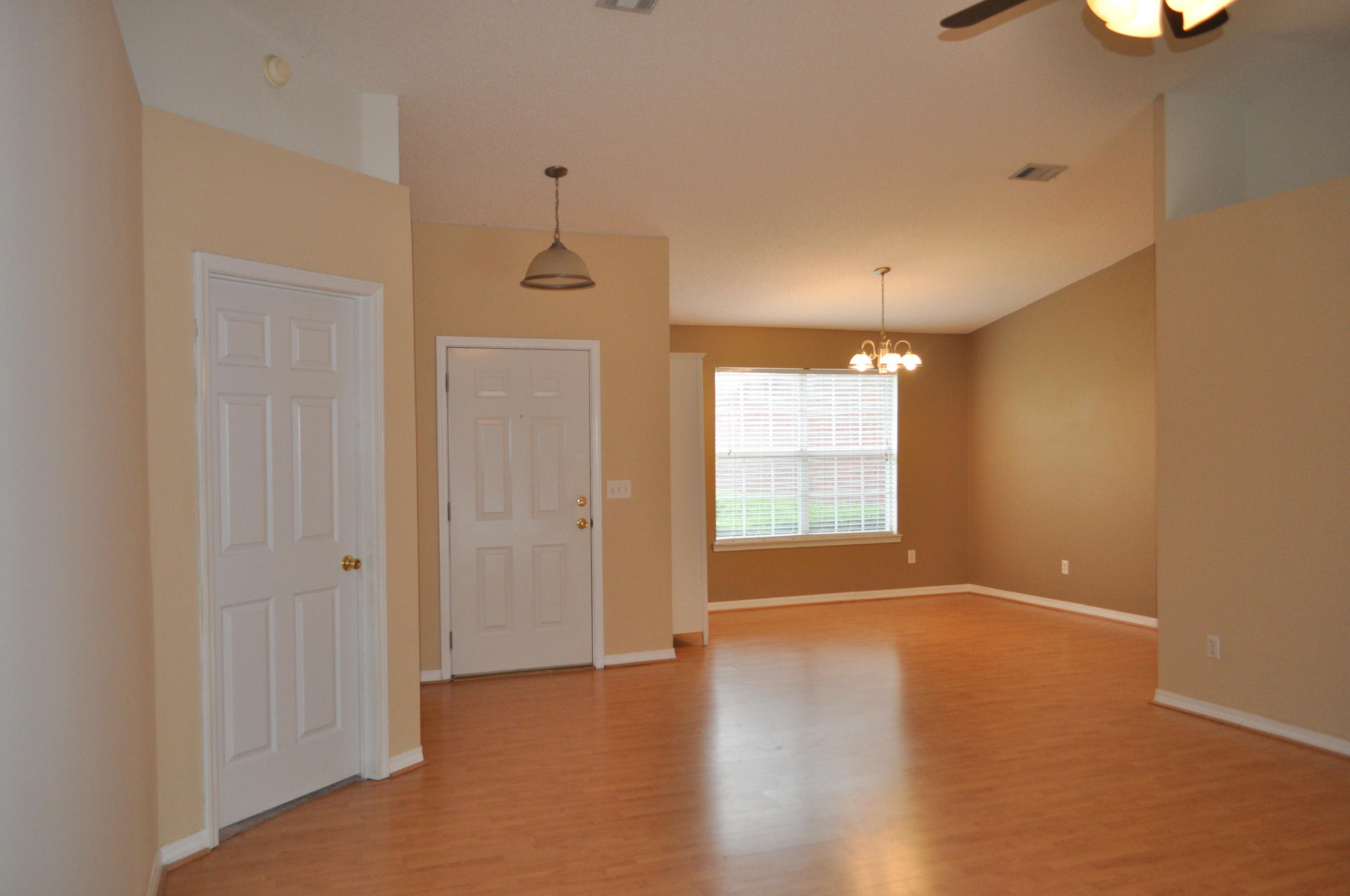 COUNTRYVIEW ESTATES 8TH ADDN - Residential