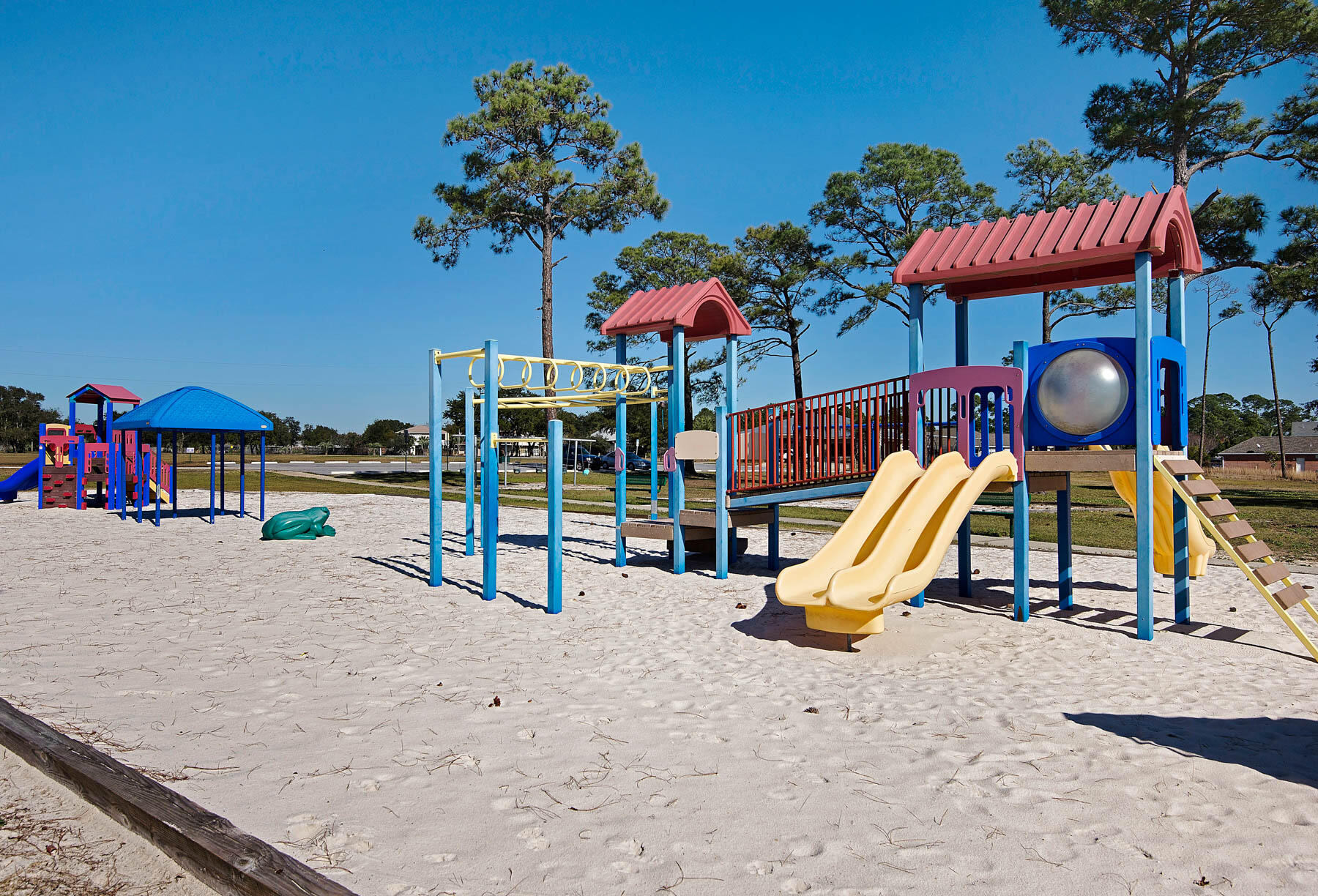 HOLLEY BY THE SEA - Residential