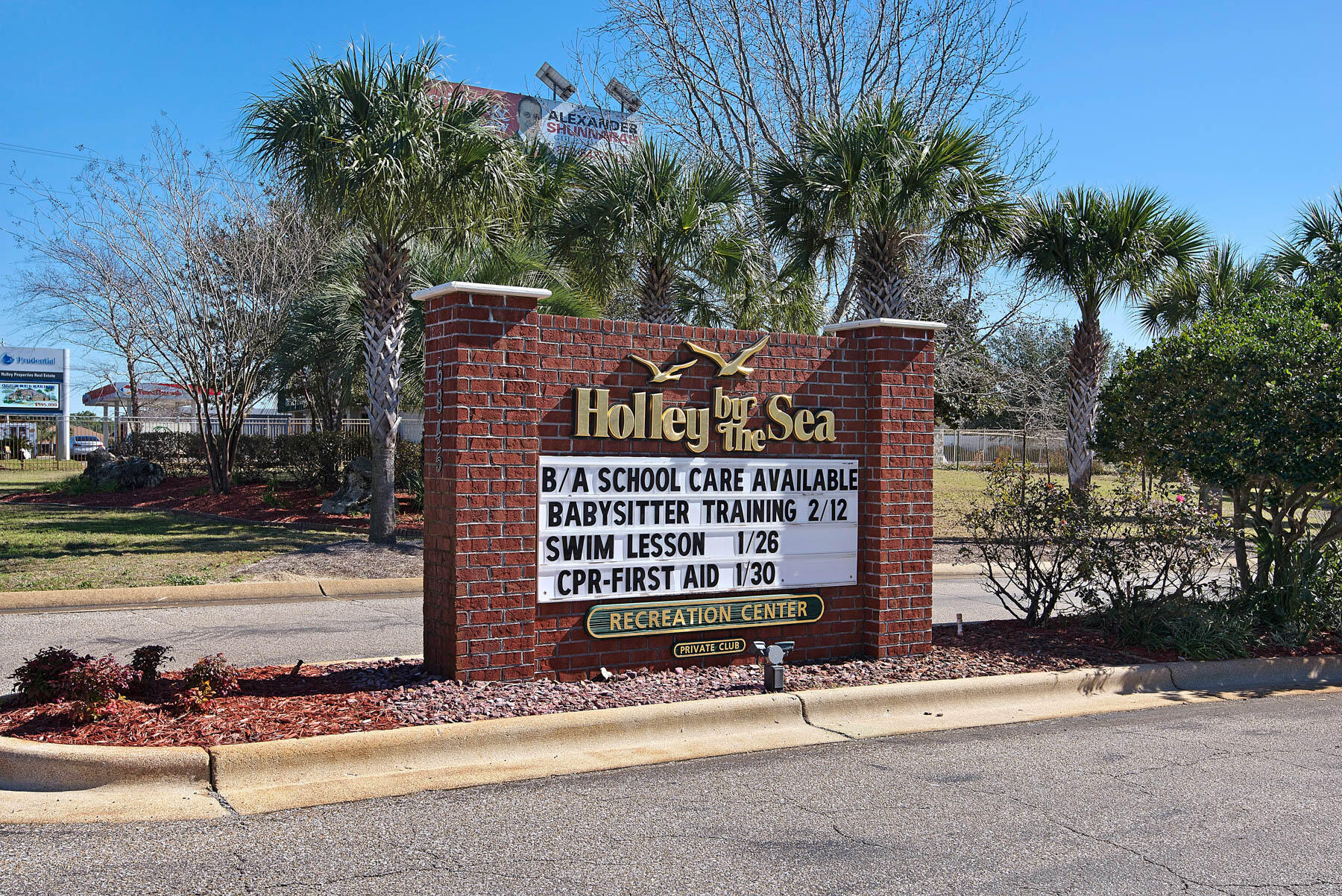 HOLLEY BY THE SEA - Residential