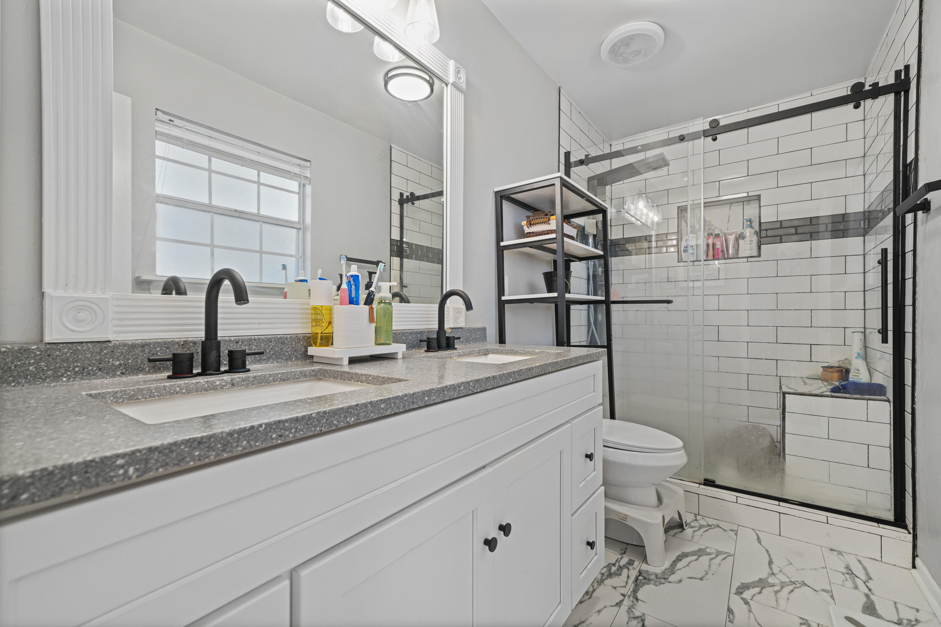 CANTERBURY WOODS - Residential