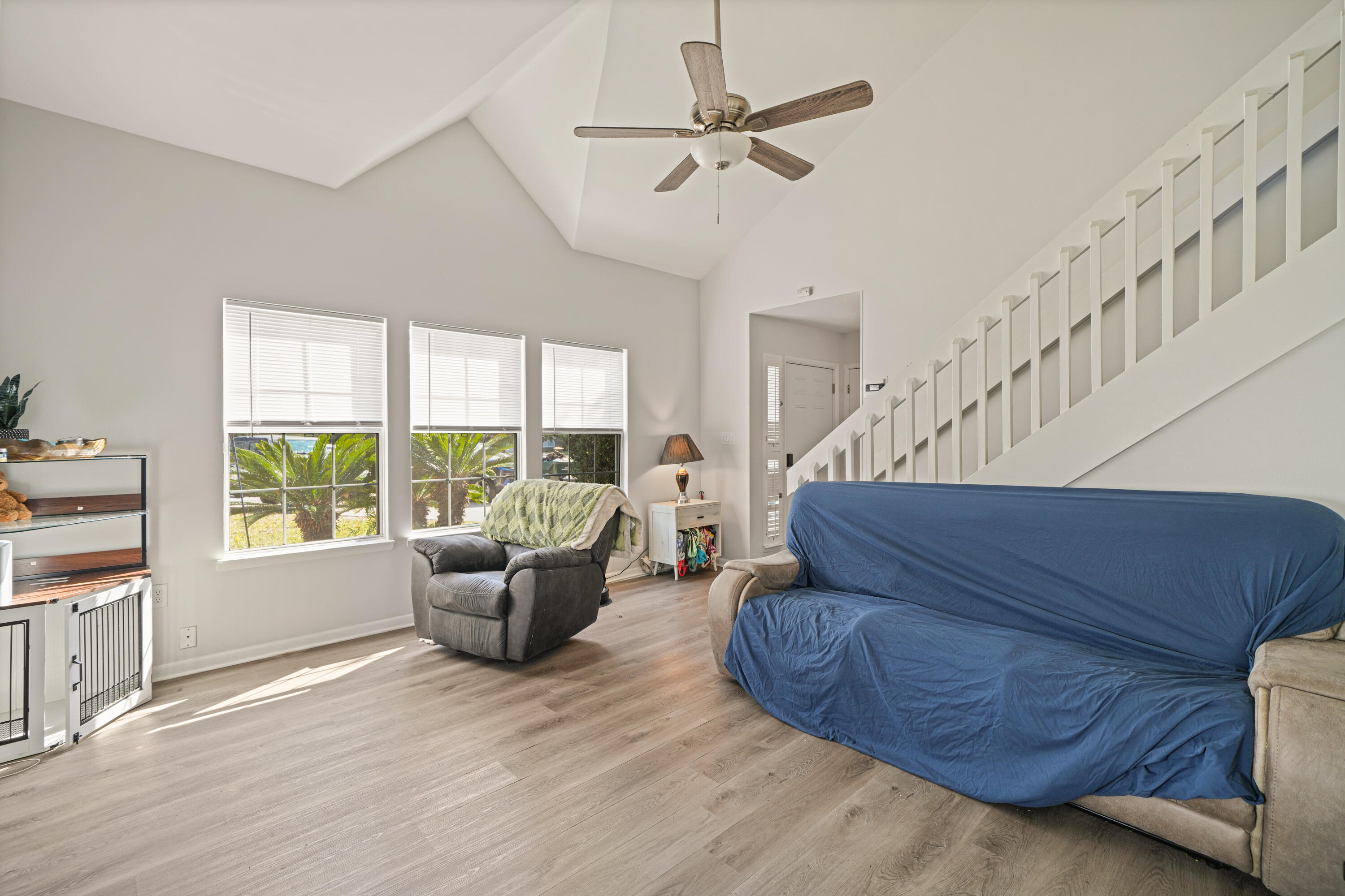 CANTERBURY WOODS - Residential