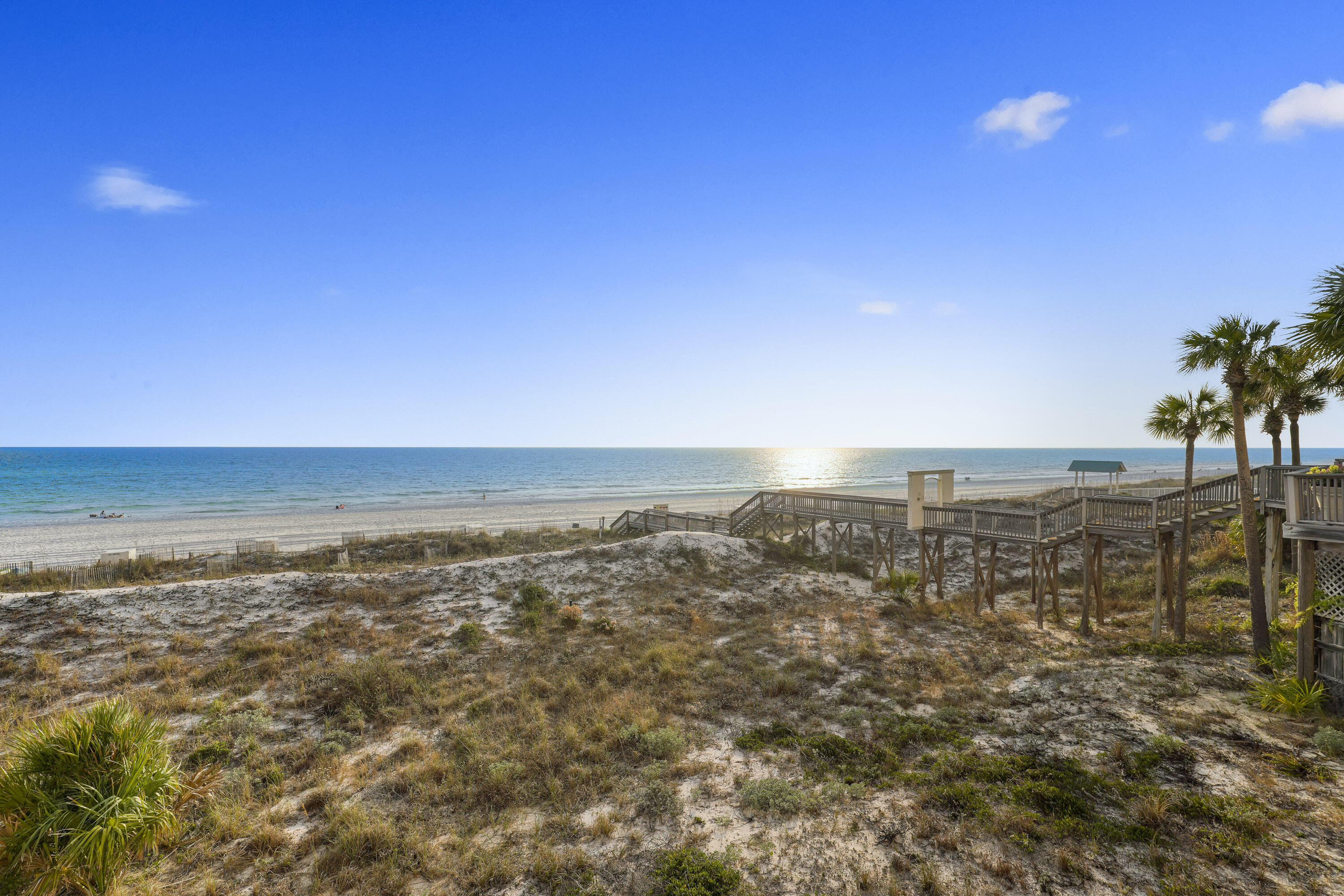 HIDDEN DUNES GRAND VILLAS - Residential
