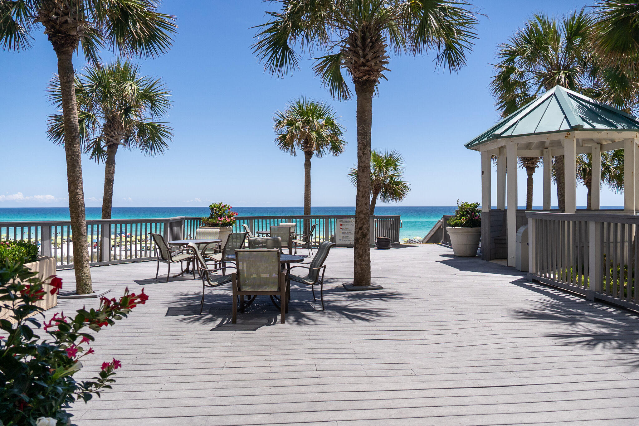 HIDDEN DUNES GRAND VILLAS - Residential
