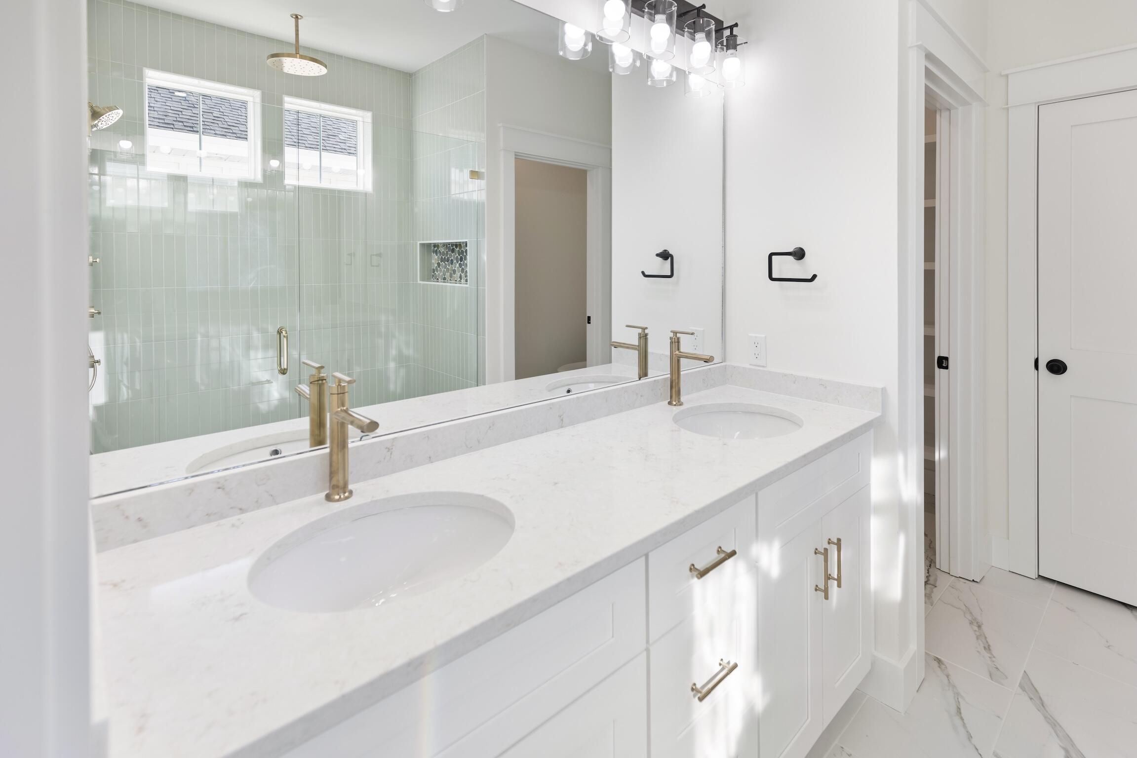 LAGRANGE LANDING - Residential