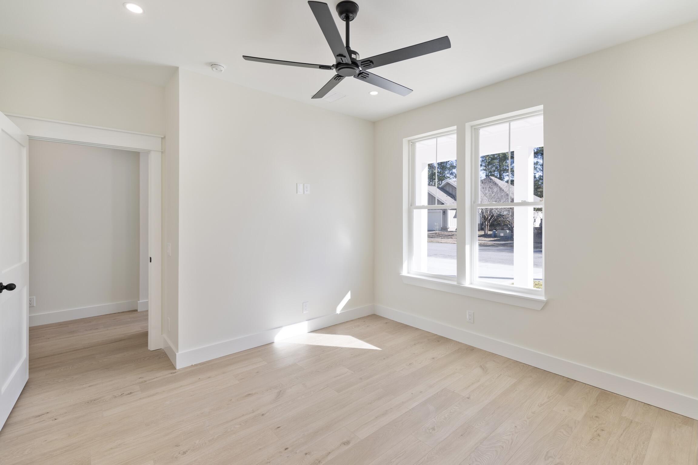 LAGRANGE LANDING - Residential