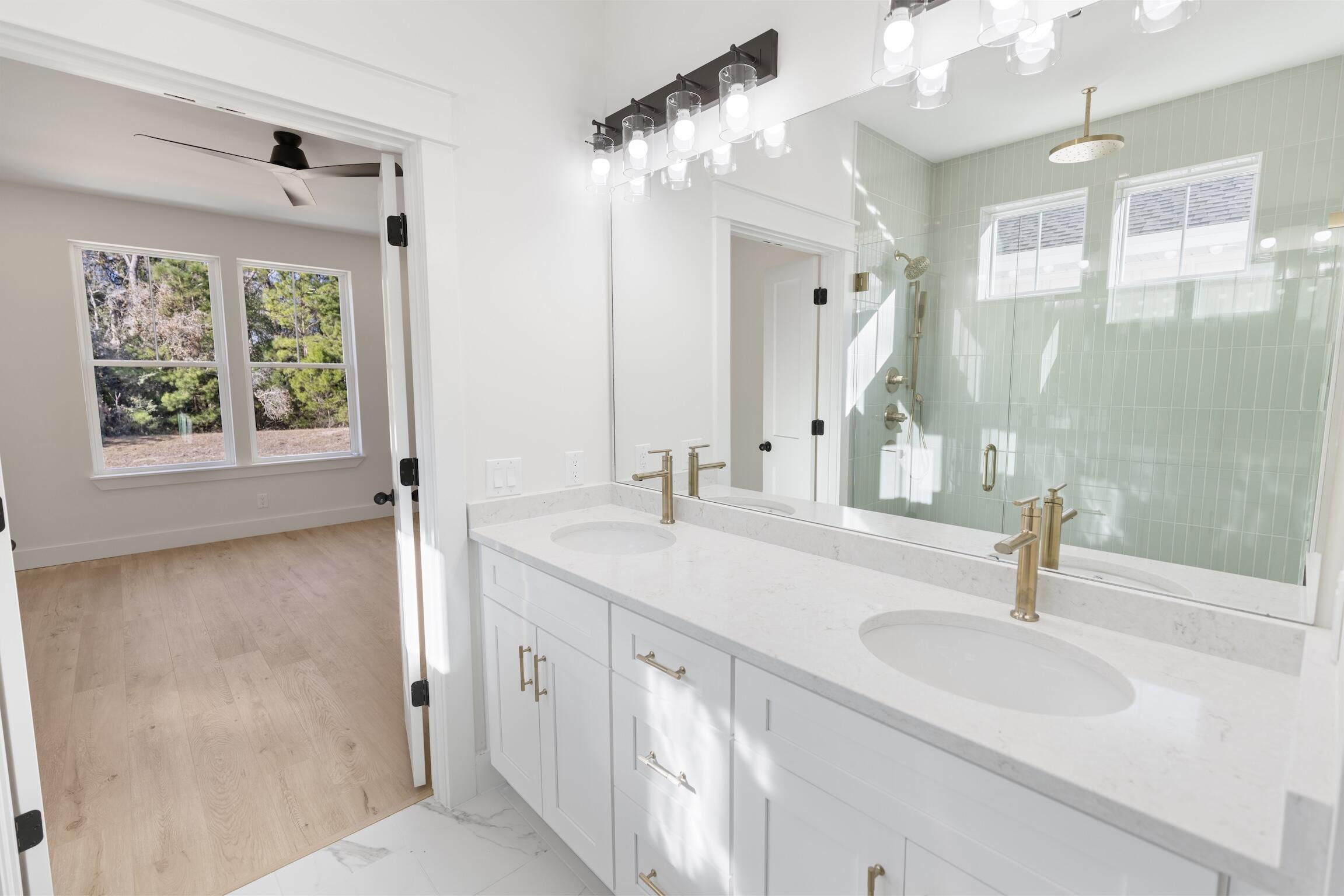 LAGRANGE LANDING - Residential