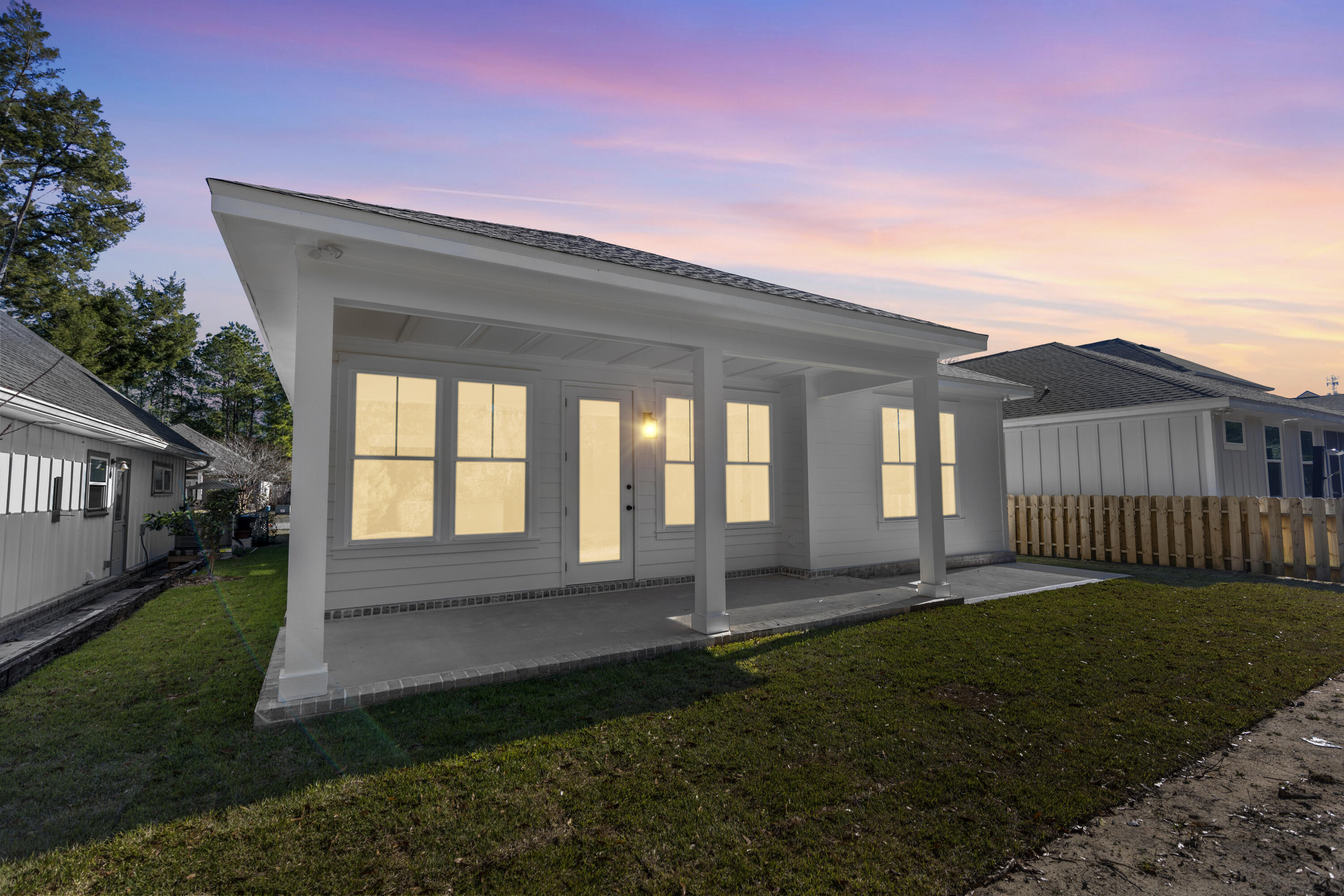 LAGRANGE LANDING - Residential