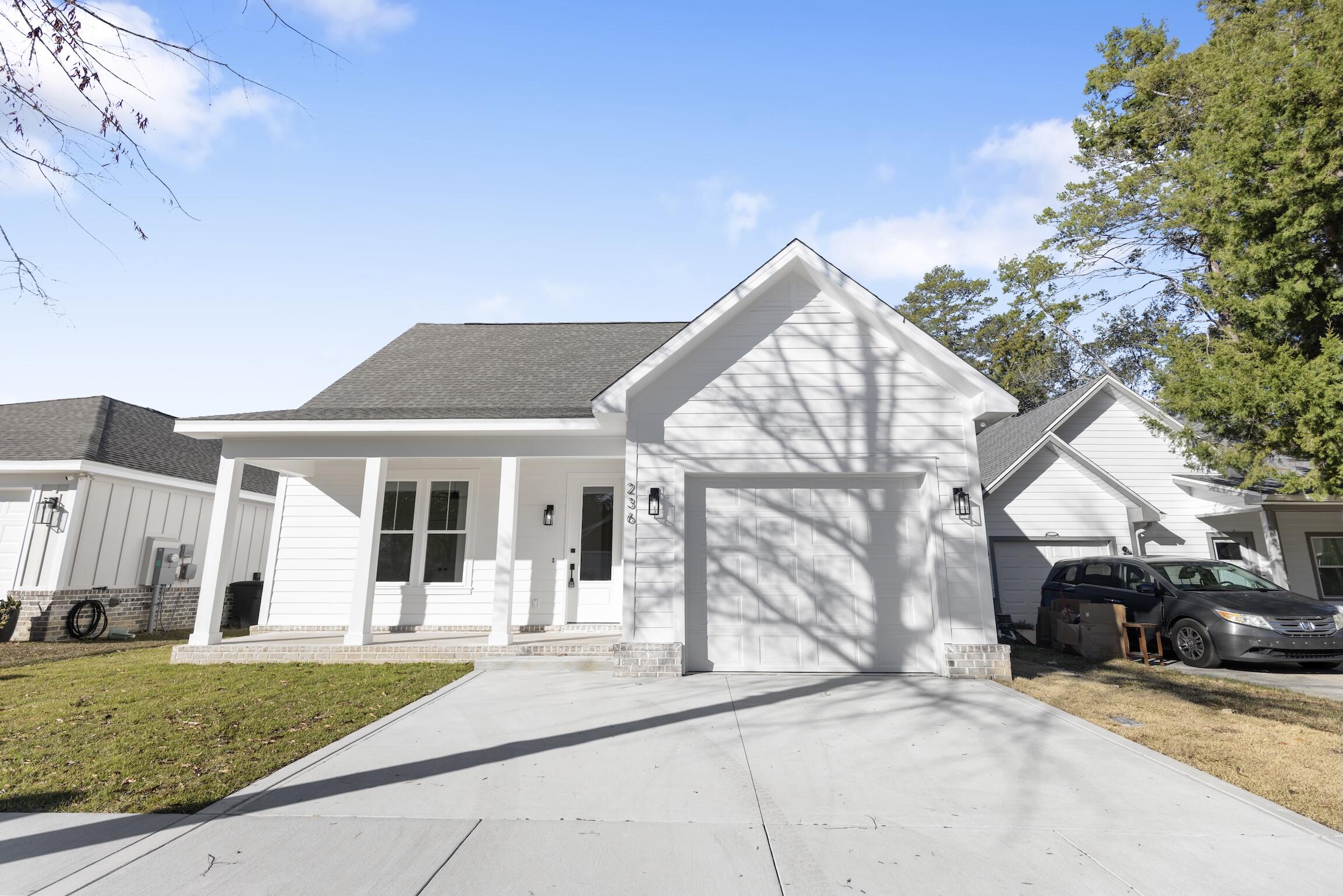 LAGRANGE LANDING - Residential