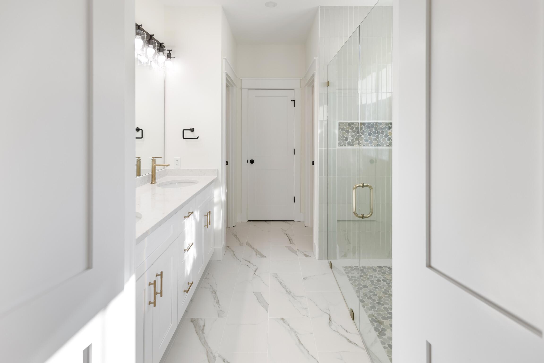 LAGRANGE LANDING - Residential