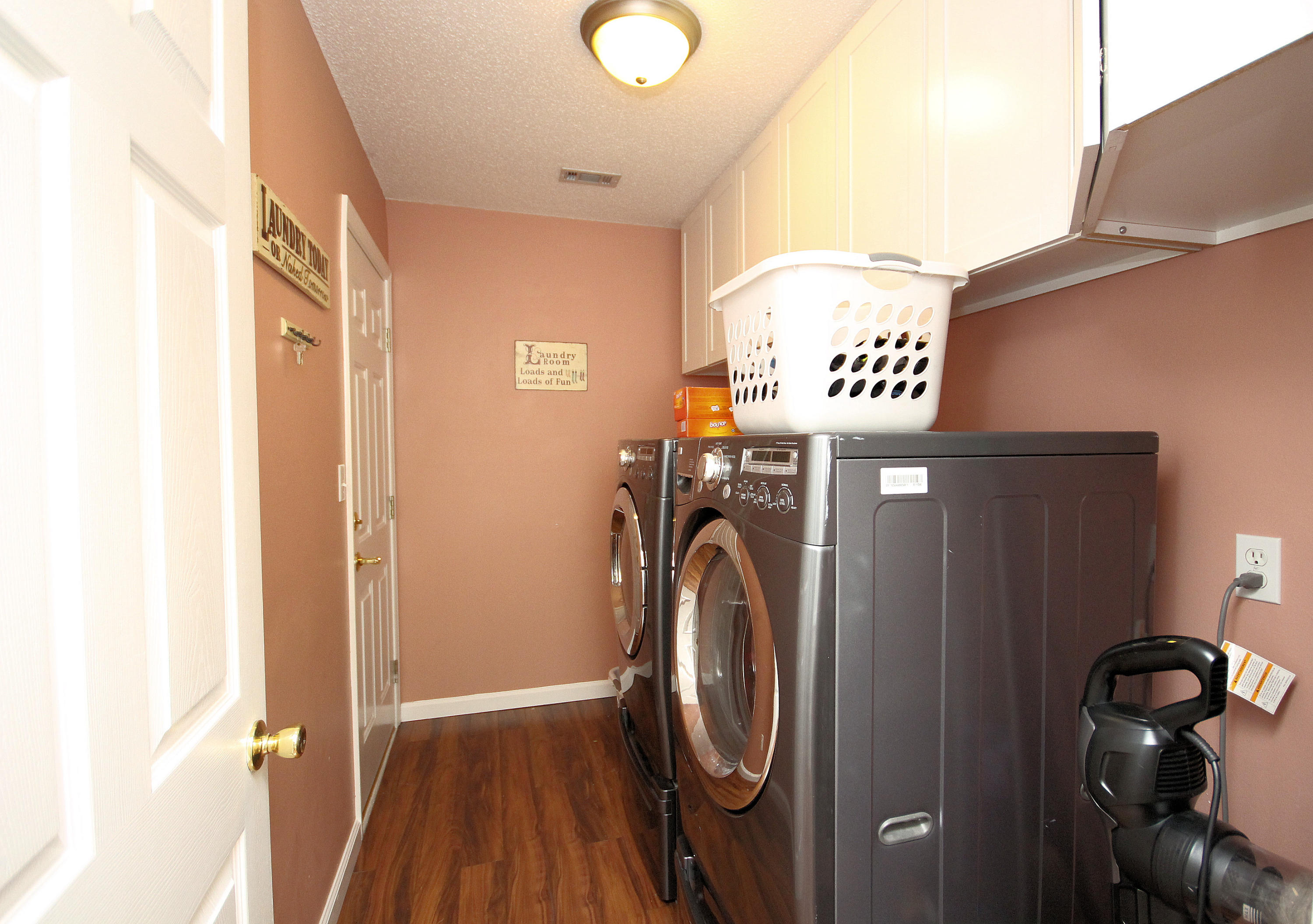 HUNTERS RUN S/D - Residential
