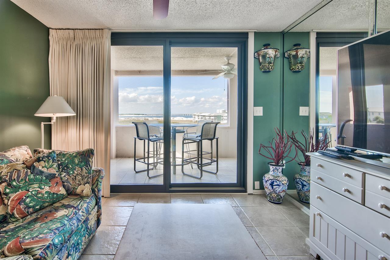 Jetty East Condominium - Residential