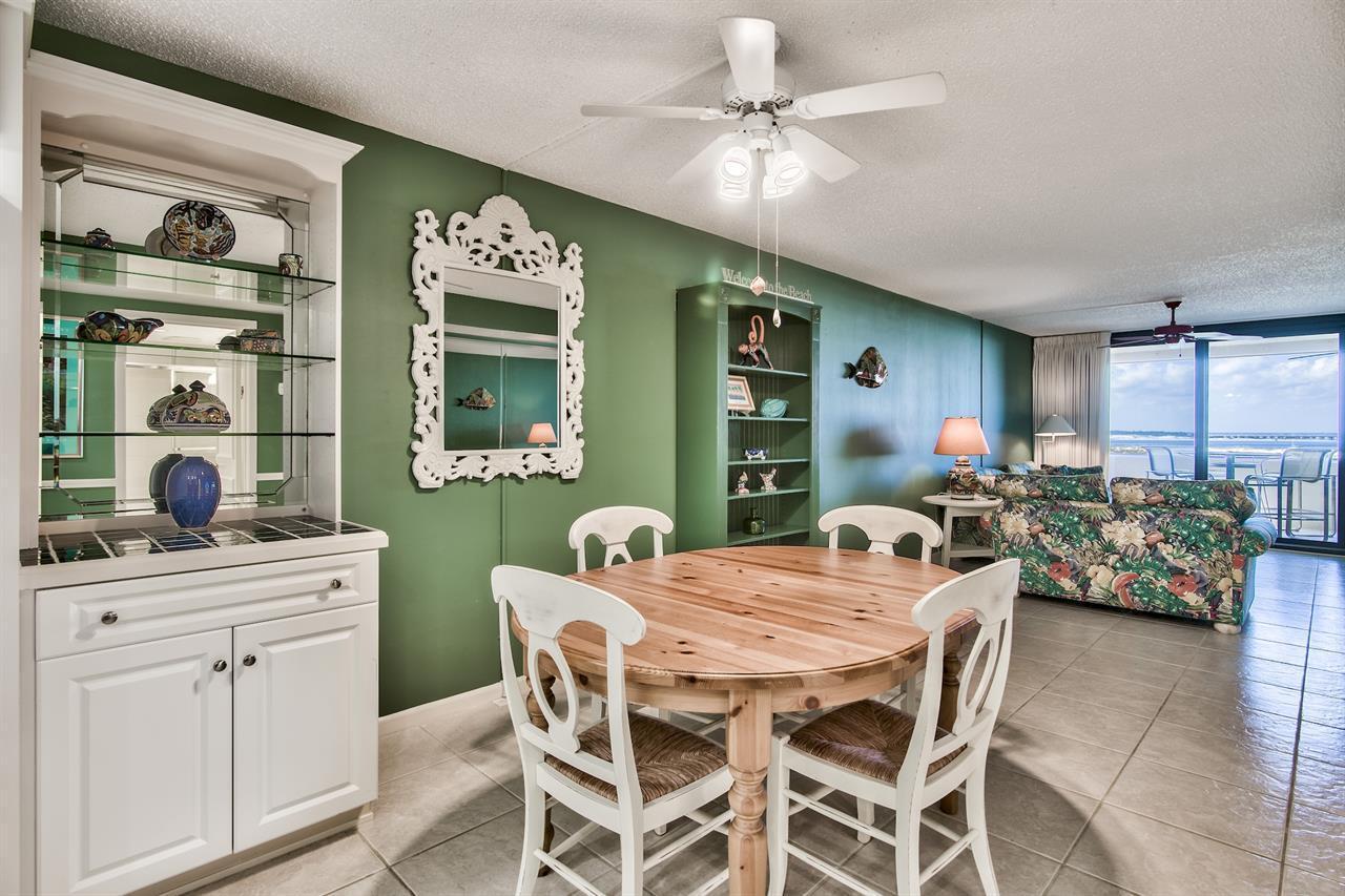 Jetty East Condominium - Residential