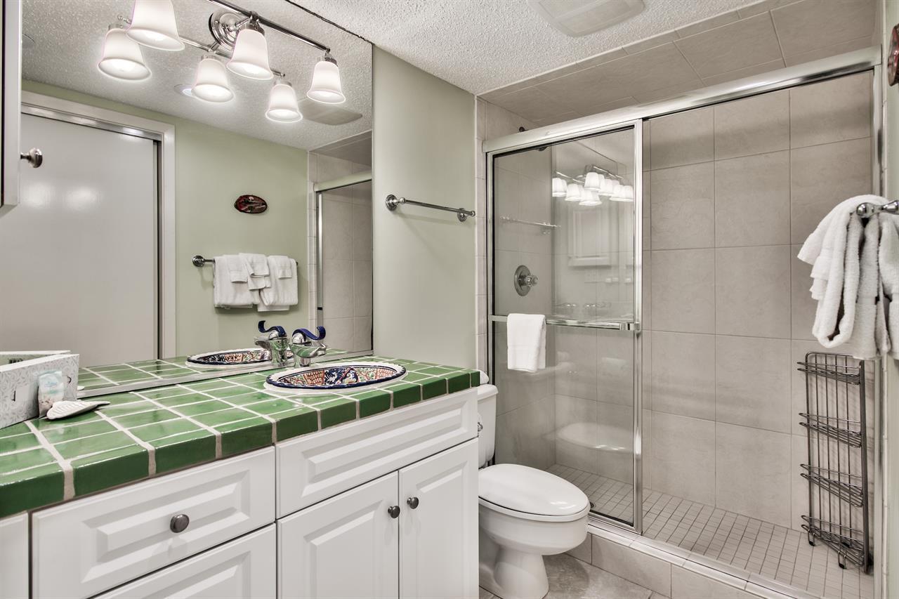 Jetty East Condominium - Residential