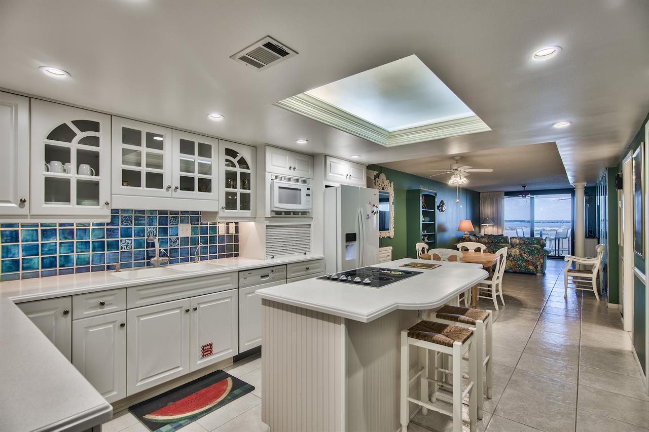 Jetty East Condominium - Residential