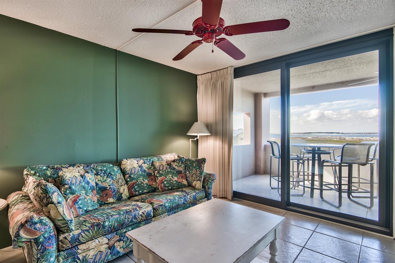 Jetty East Condominium - Residential