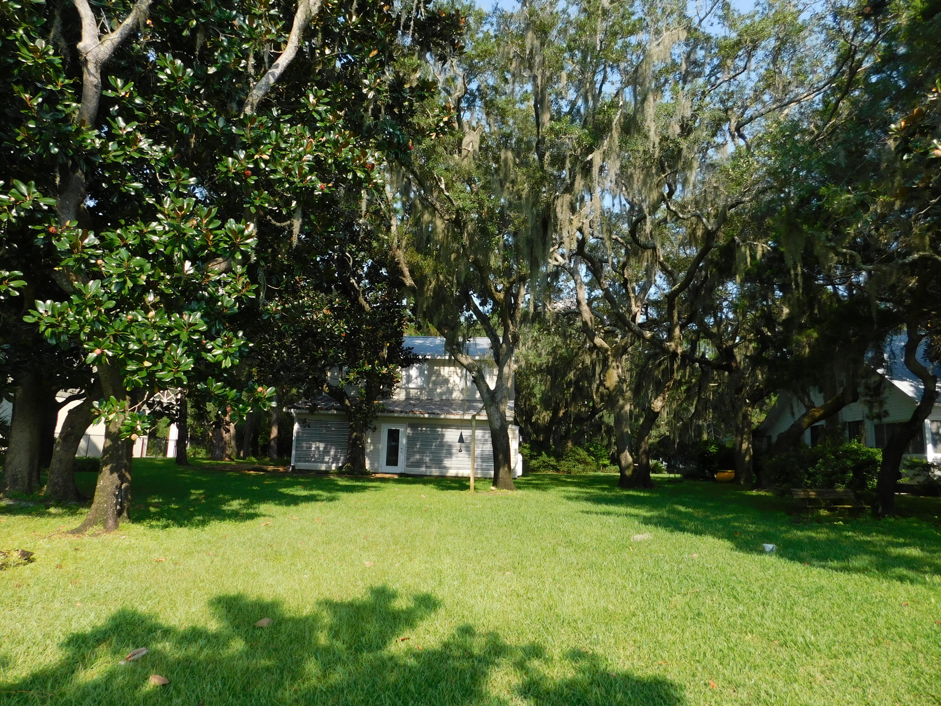 HEWETT BAYOU - Residential