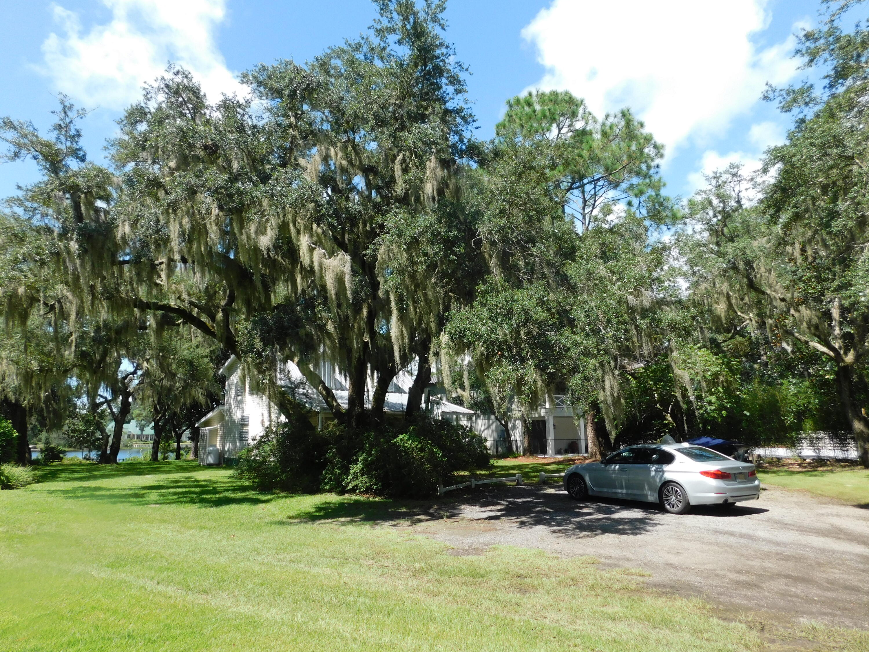 HEWETT BAYOU - Residential
