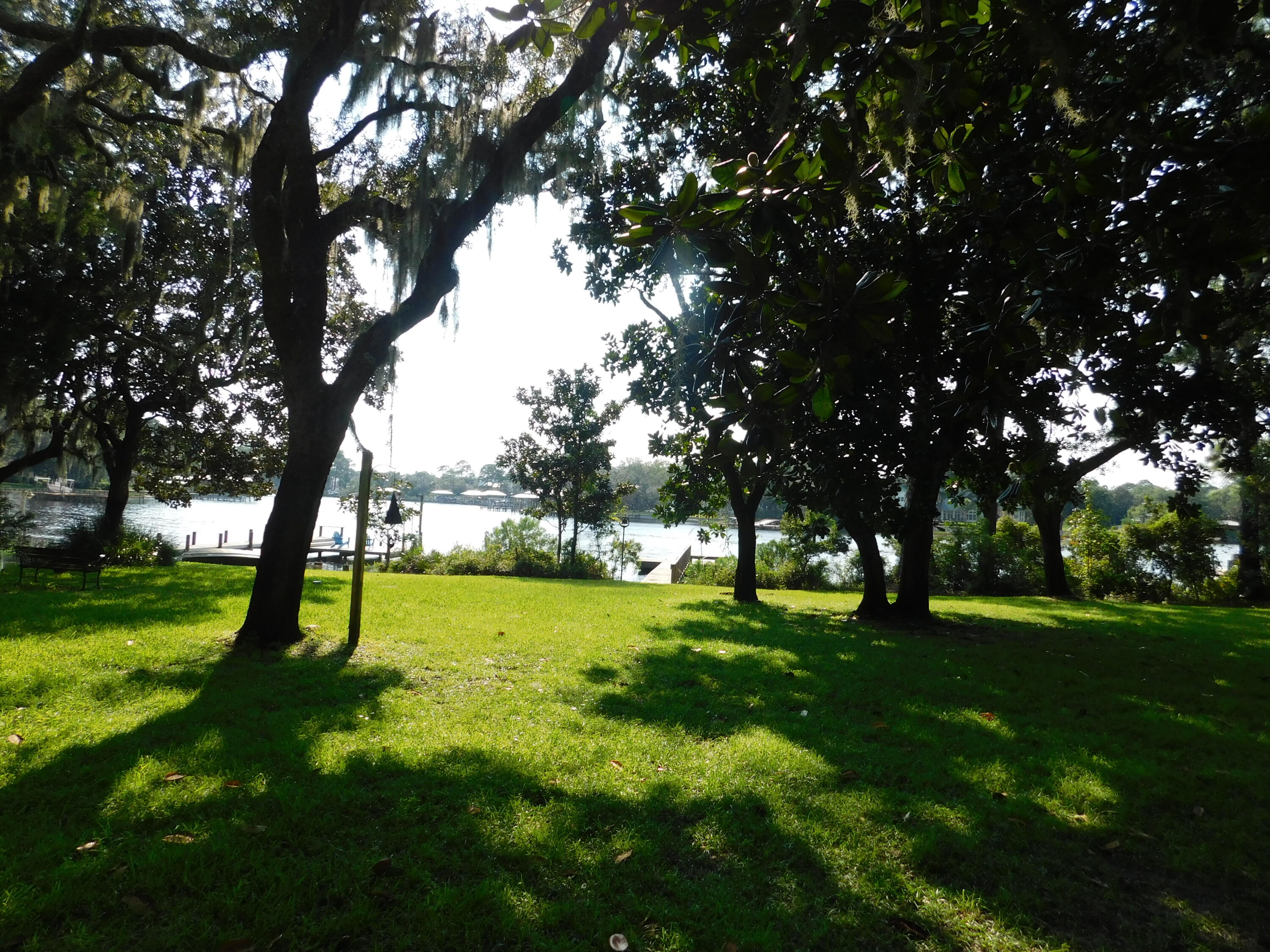 HEWETT BAYOU - Residential