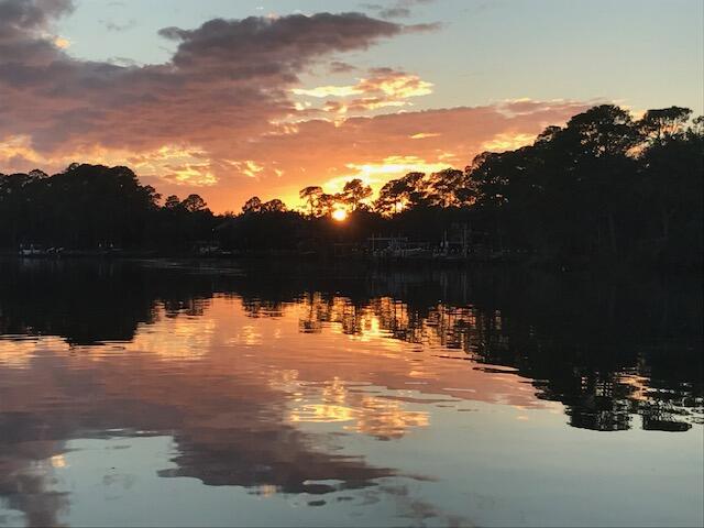 HEWETT BAYOU - Residential